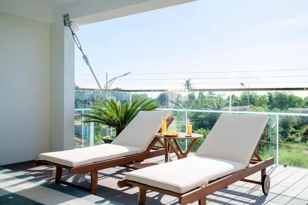 Swimming pool in UMI-PQ hotel