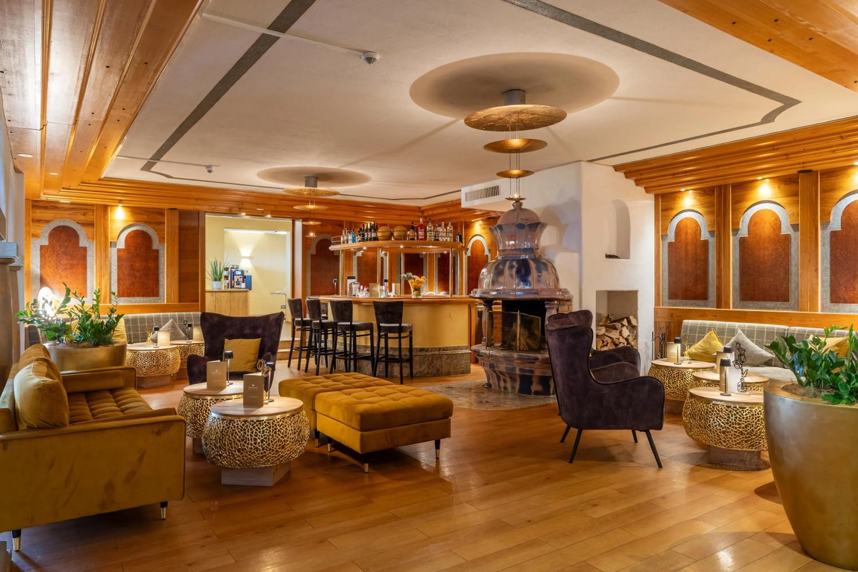 Lobby or reception in Königshof Hotel Resort