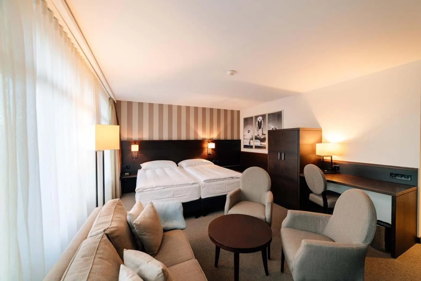 Photo of the whole room, Bed in Park Hotel Winterthur