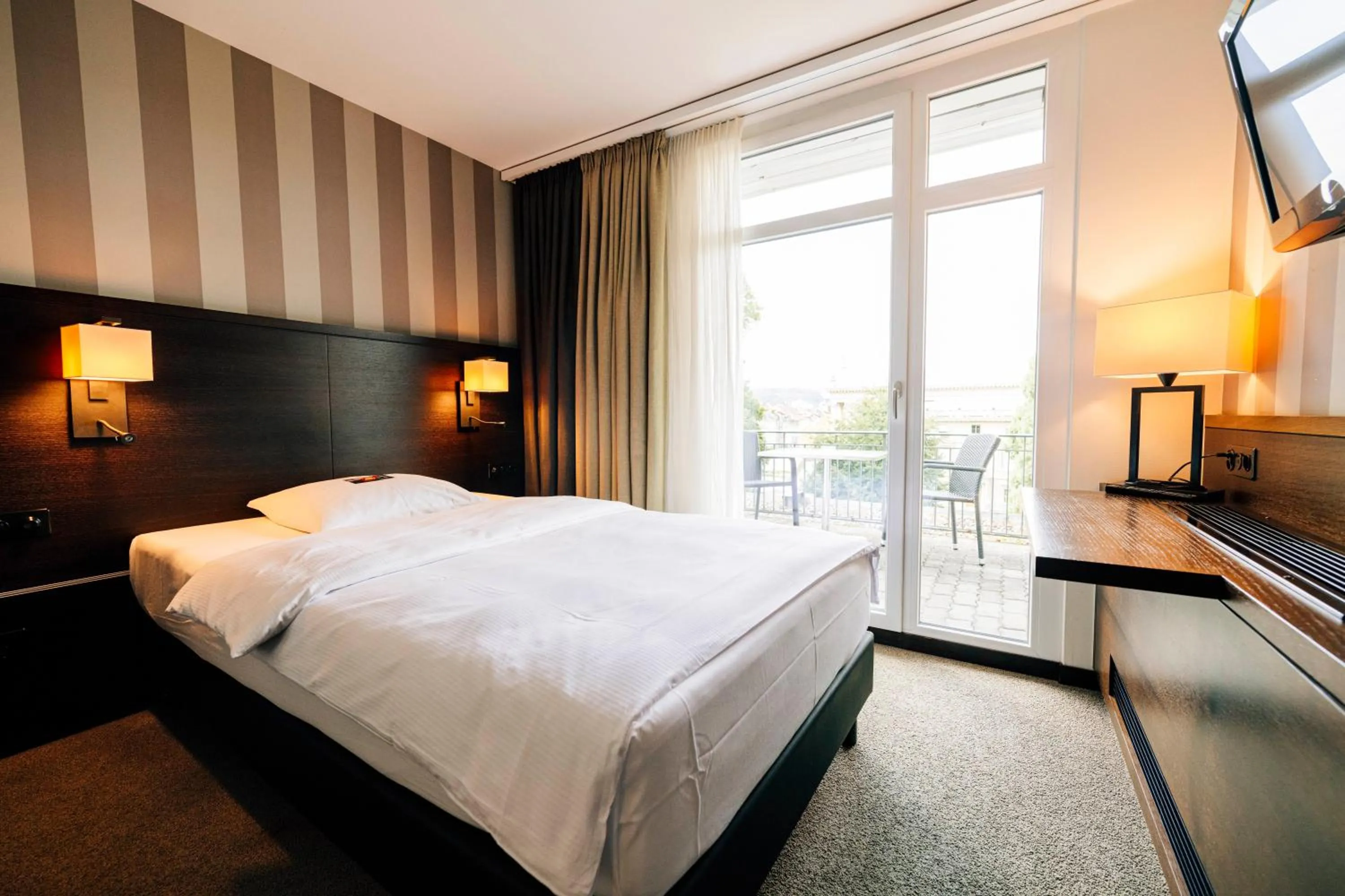 Photo of the whole room, Bed in Park Hotel Winterthur