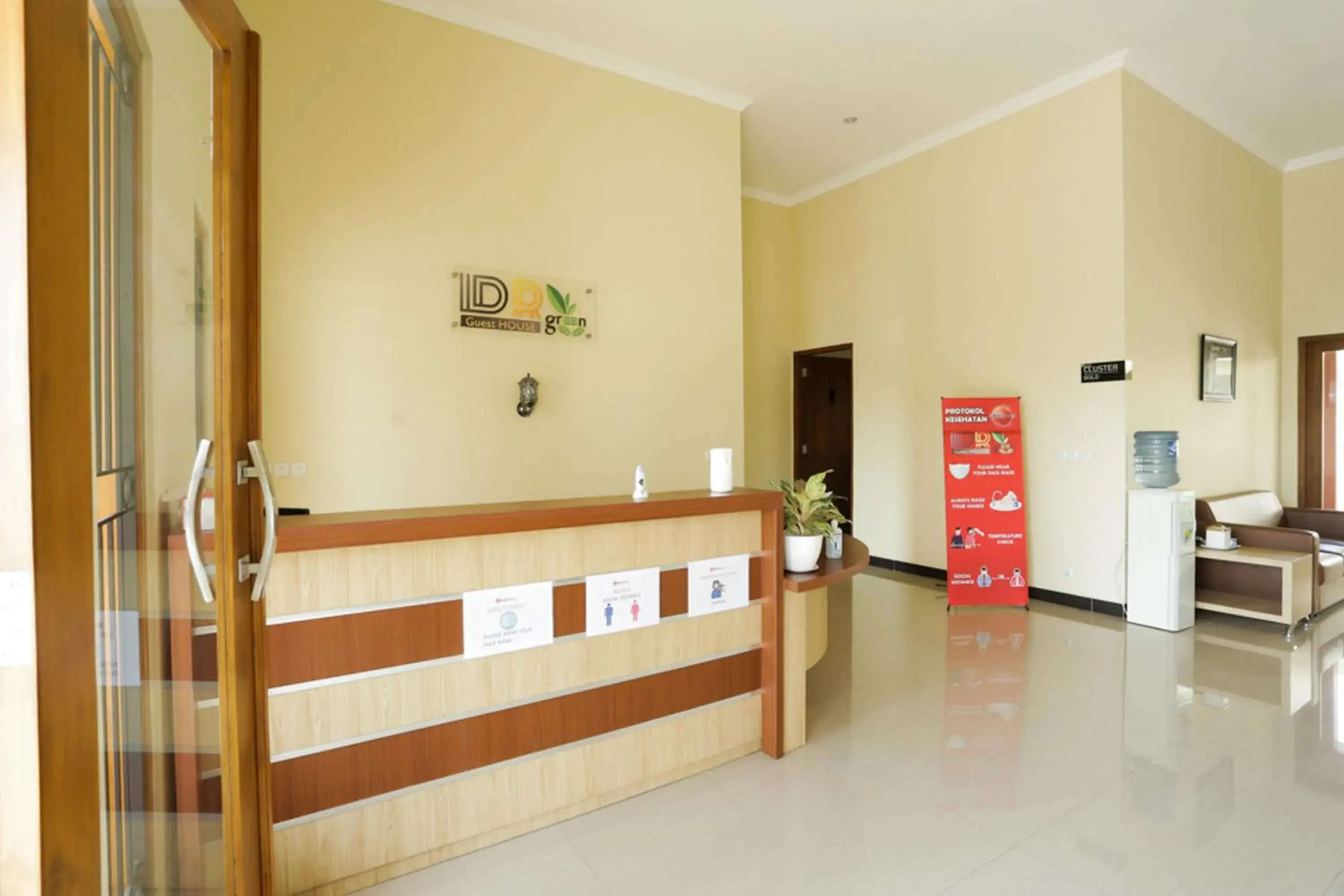 IDR Green Guest House Syariah Mitra RedDoorz IDR Green Guest House Syariah Mitra RedDoorz