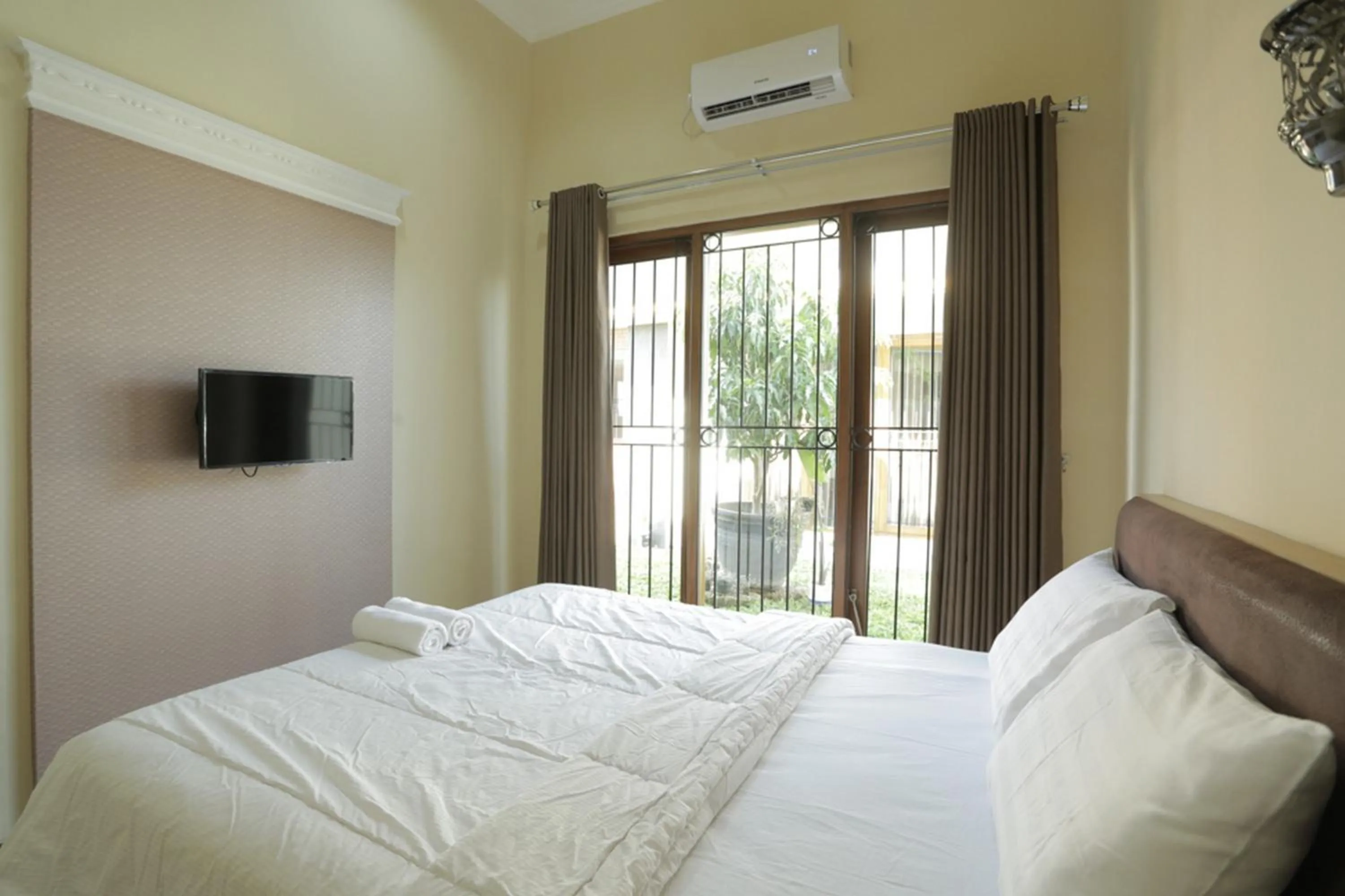 Bedroom, Bed in IDR Green Guest House Syariah Mitra RedDoorz