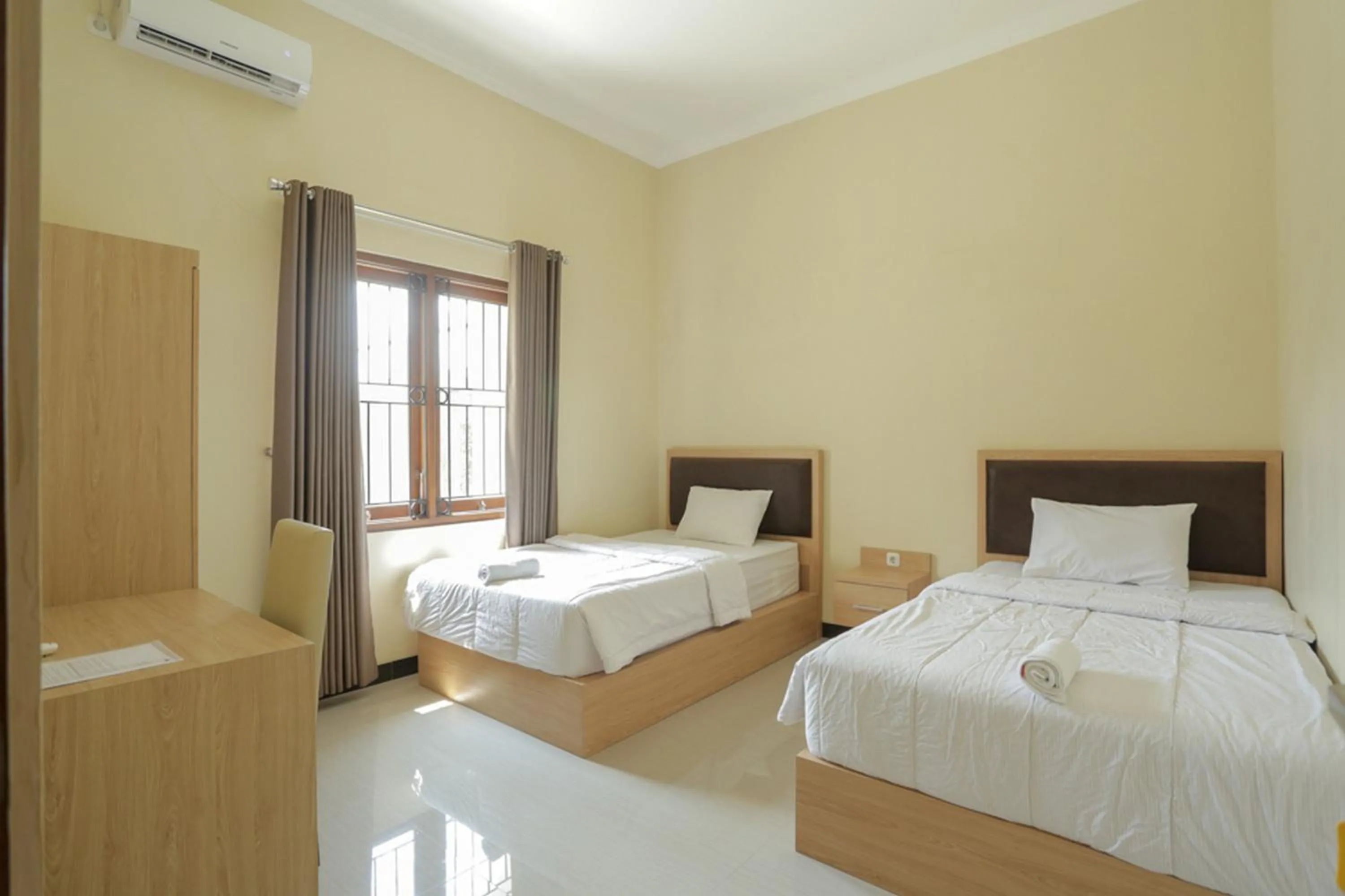 Bedroom, Bed in IDR Green Guest House Syariah Mitra RedDoorz