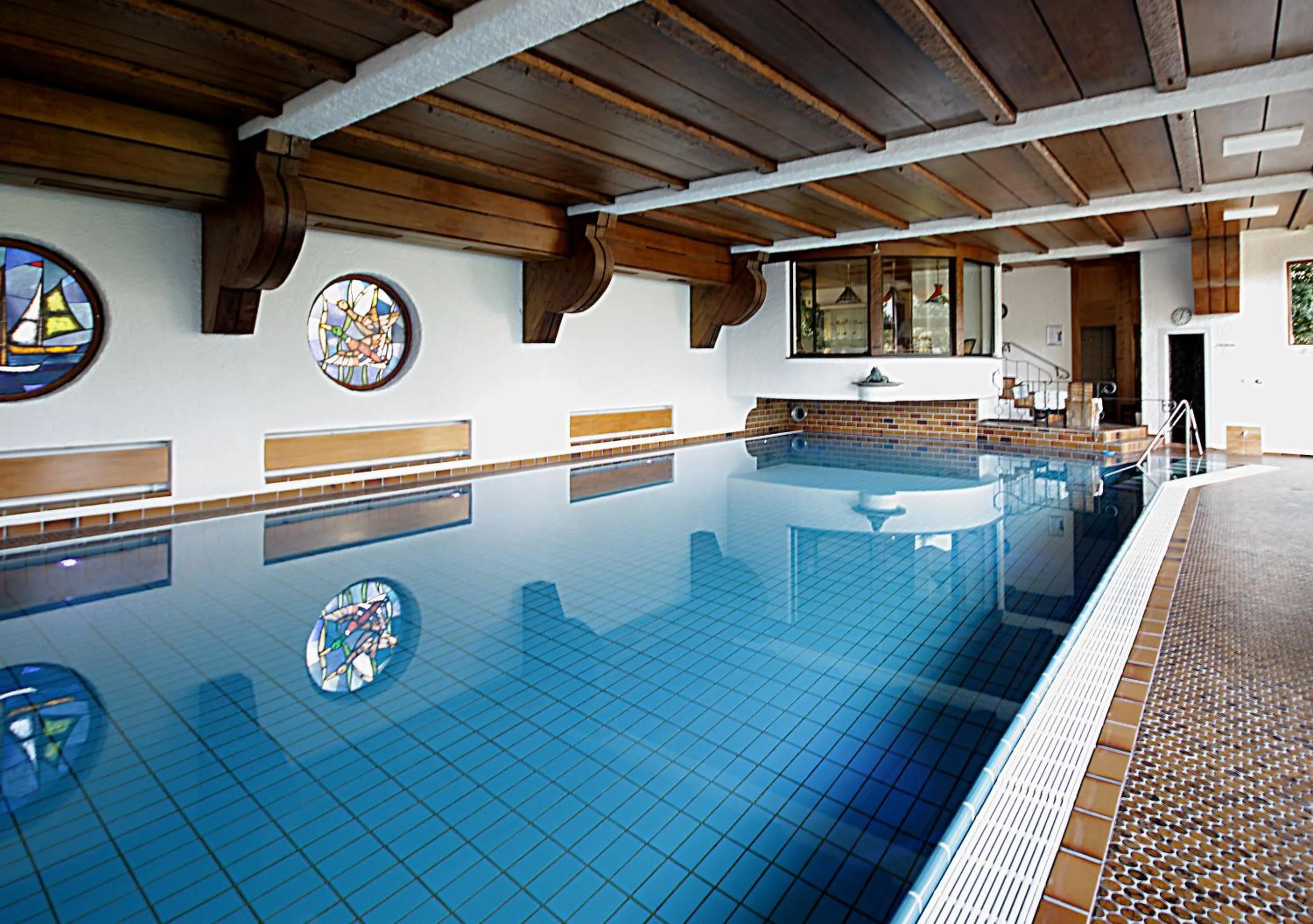 Swimming pool in Wittelsbacher Hof