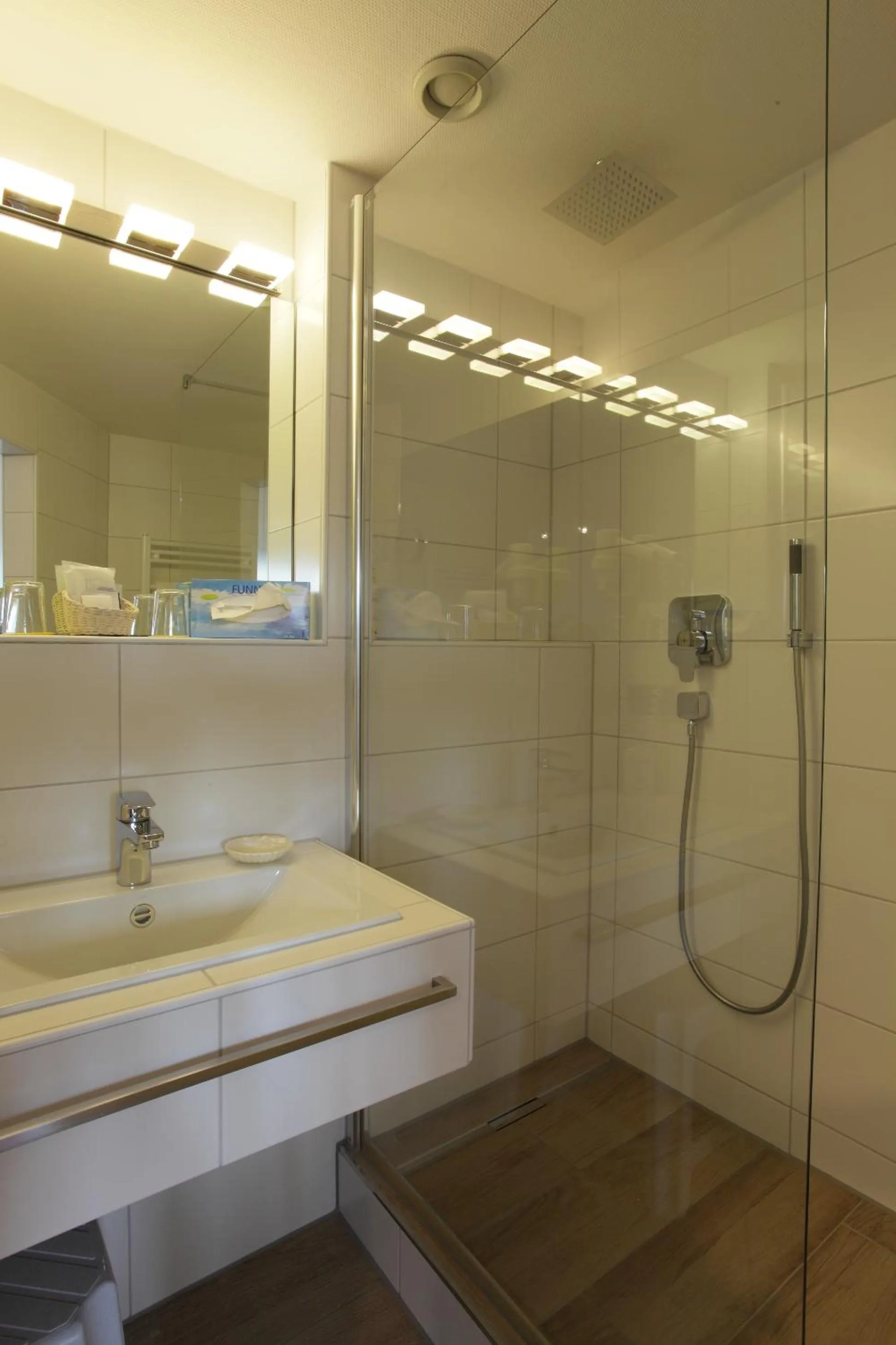 Bathroom in Wittelsbacher Hof