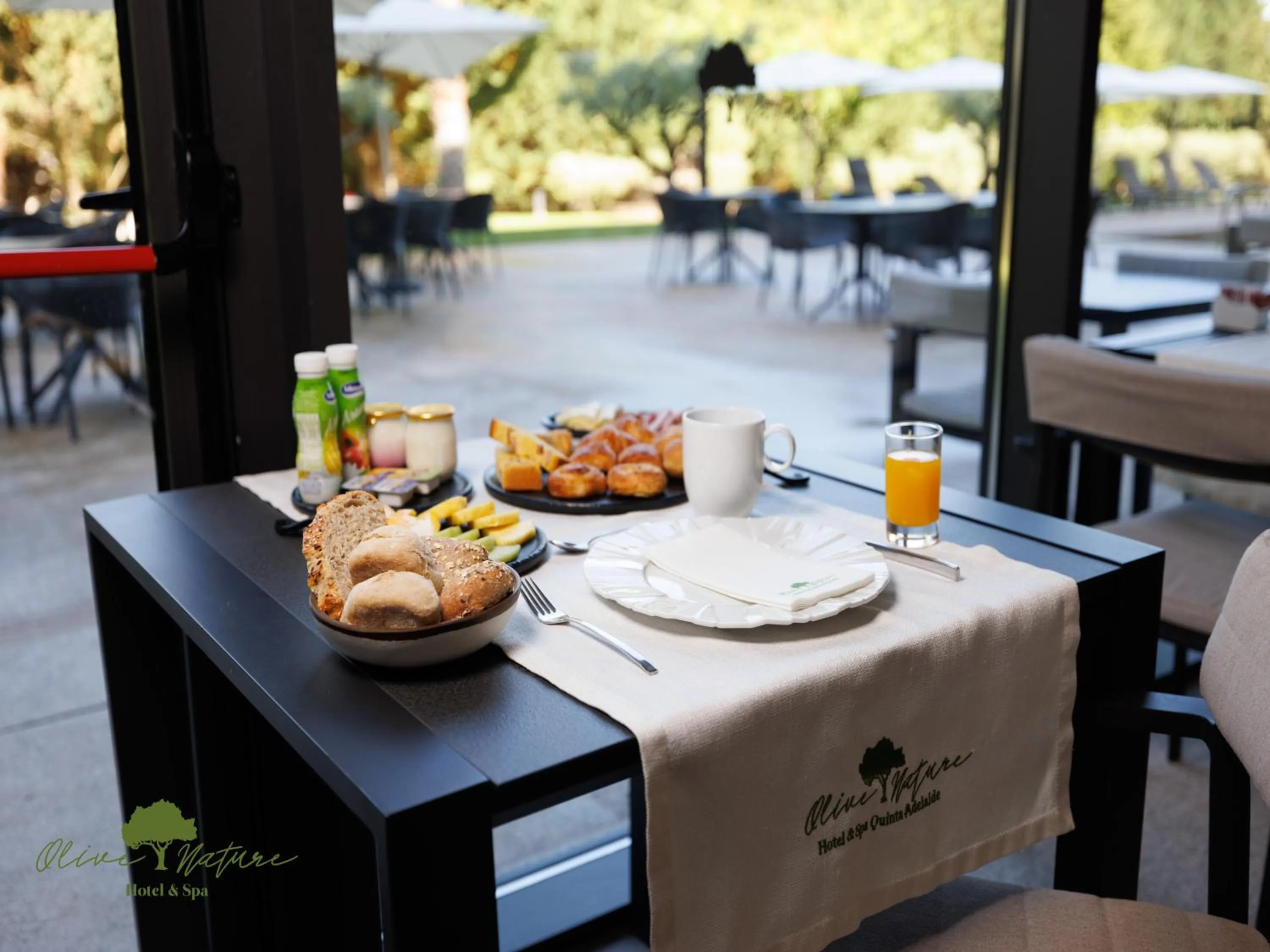 Breakfast in Olive Nature Hotel & SPA - Quinta Valle de Passos