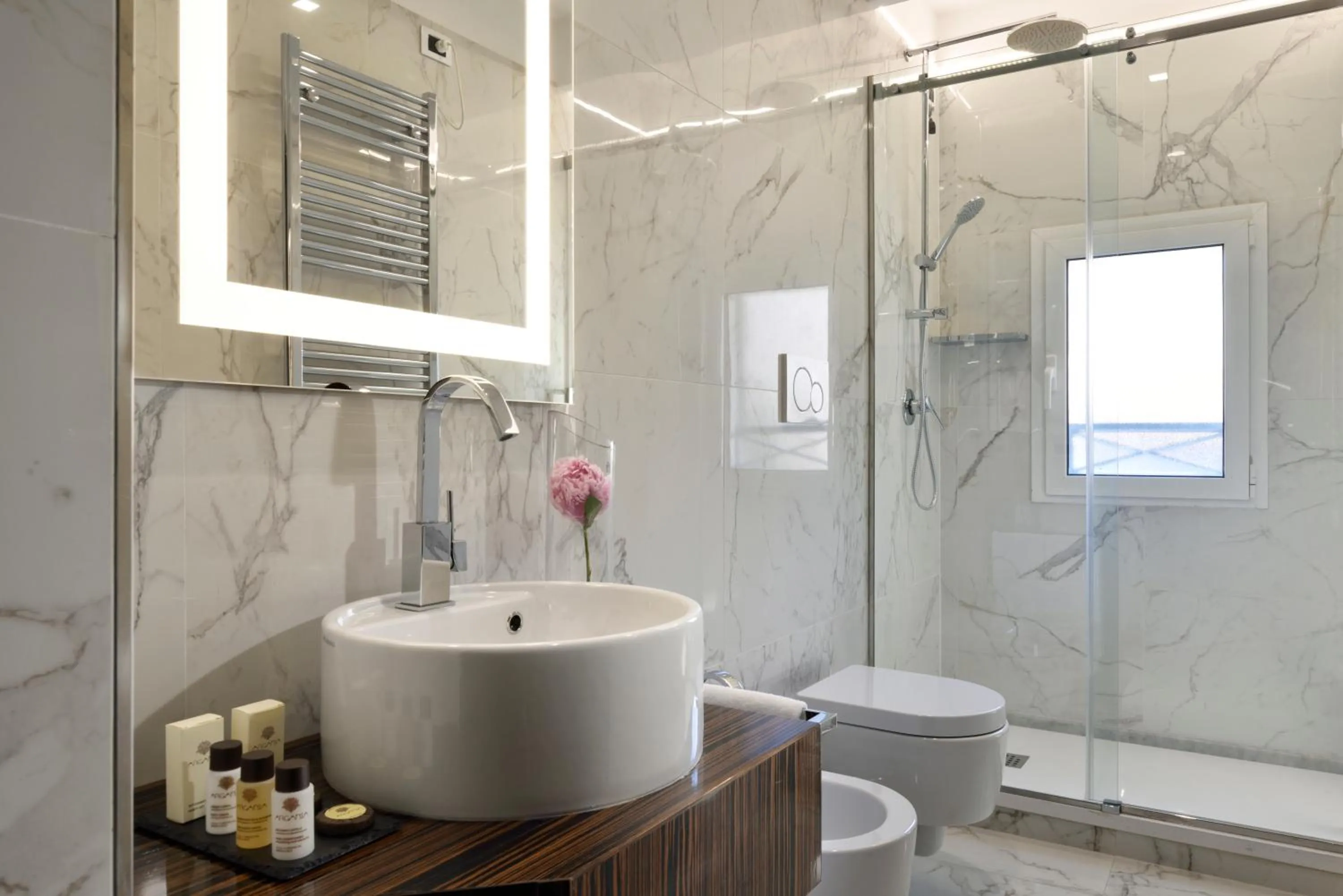 Bathroom in Le Boutique Hotel