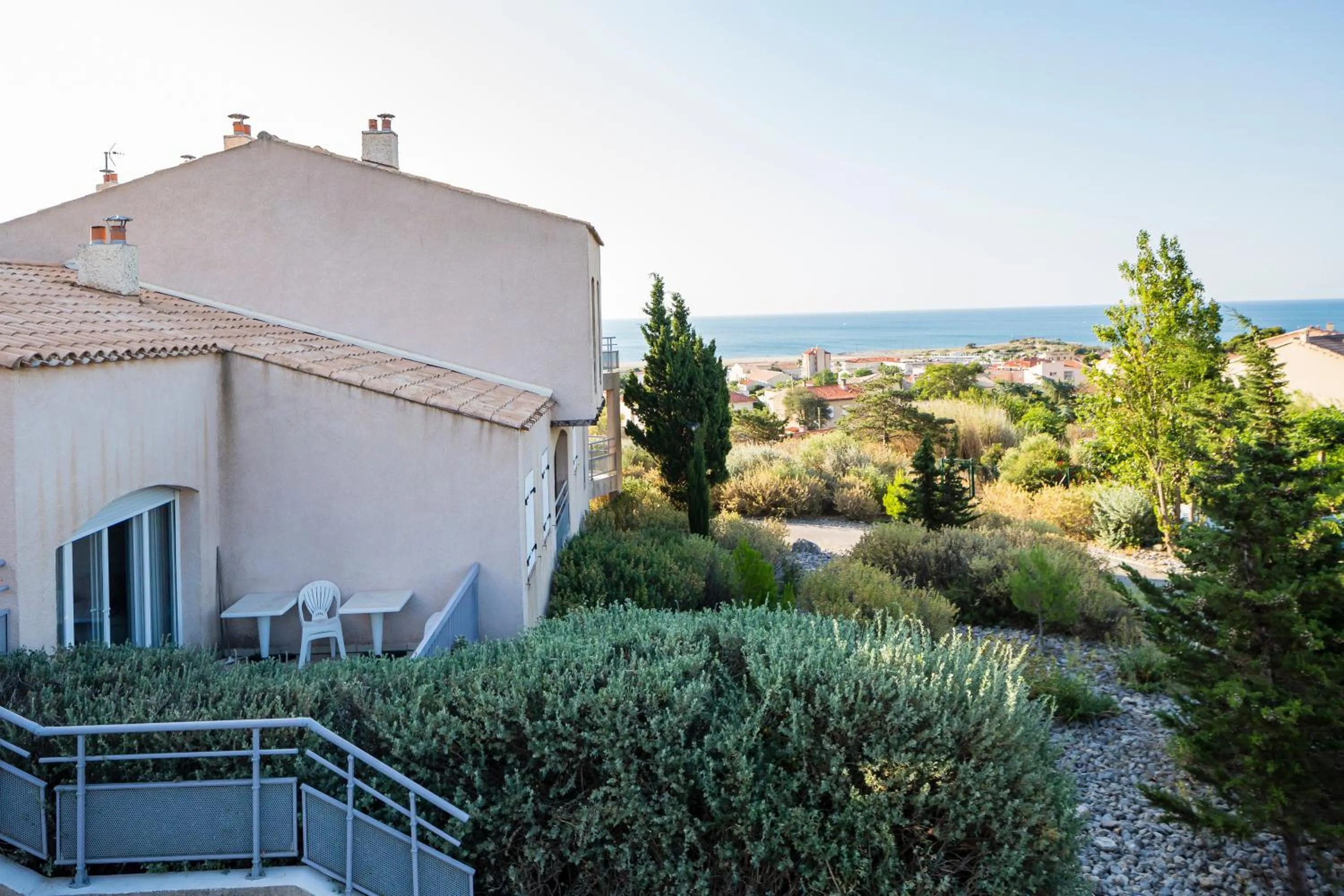 Property building in ULVF Les Romarins