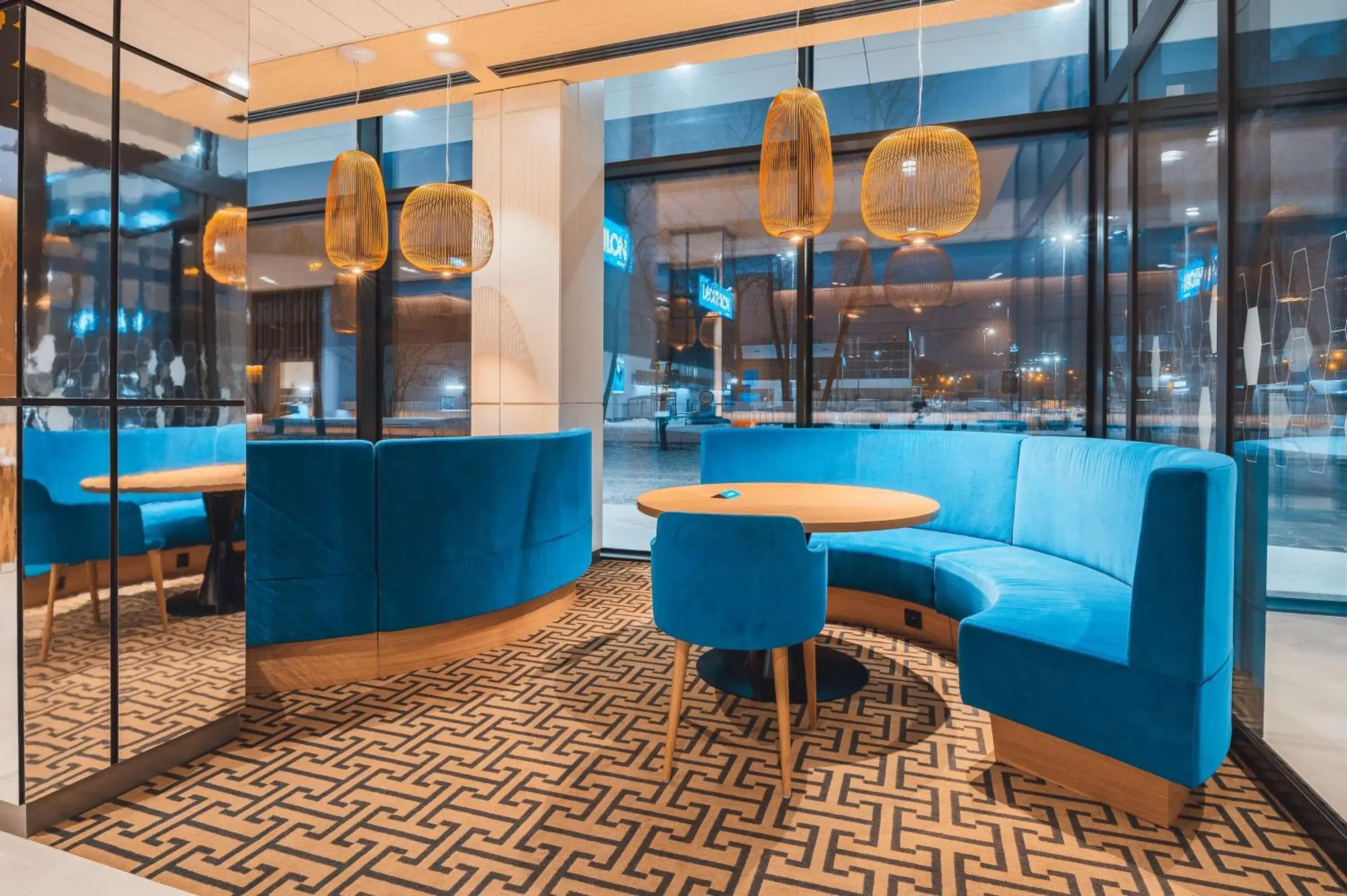 Lobby or reception in Hampton By Hilton Warsaw Reduta Lobby or reception in Hampton By Hilton Warsaw Reduta