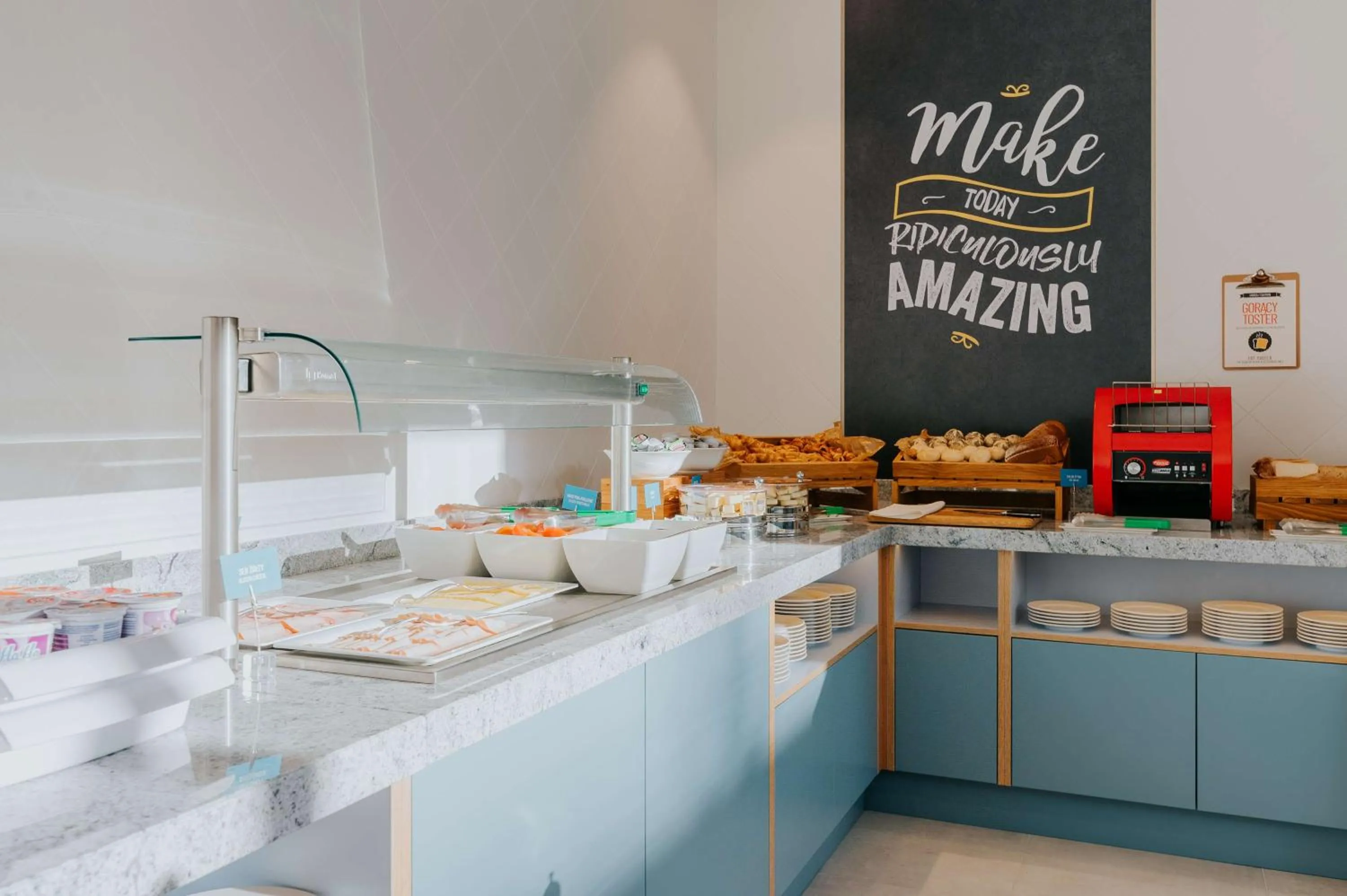 Breakfast in Hampton By Hilton Warsaw Reduta