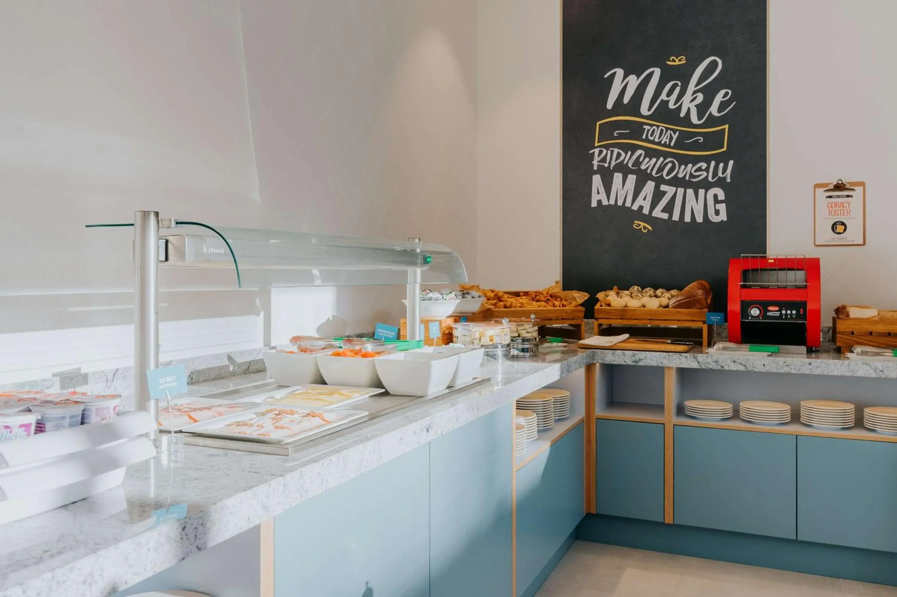 Breakfast in Hampton By Hilton Warsaw Reduta Breakfast in Hampton By Hilton Warsaw Reduta