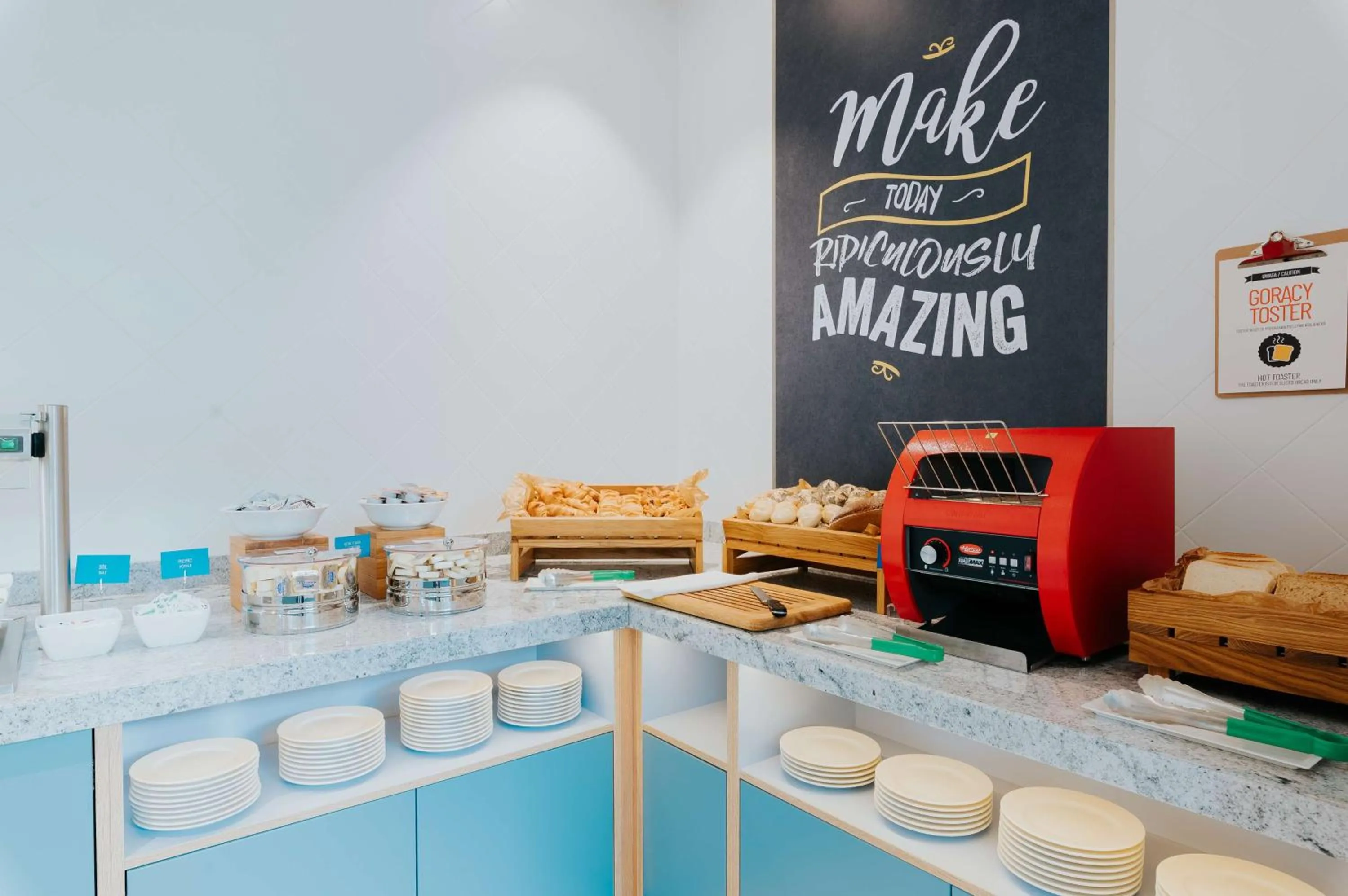 Breakfast in Hampton By Hilton Warsaw Reduta