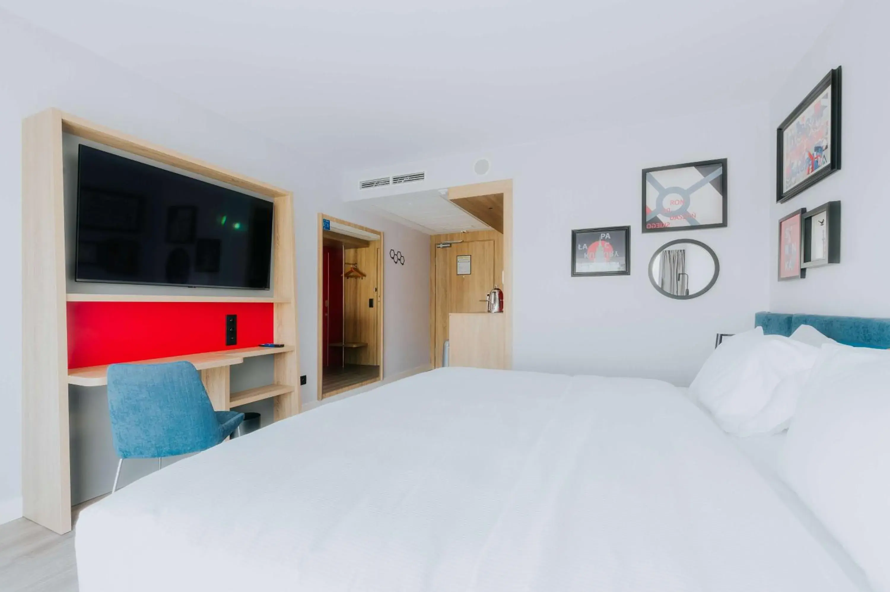 Bedroom, Bed in Hampton By Hilton Warsaw Reduta Bedroom, Bed in Hampton By Hilton Warsaw Reduta