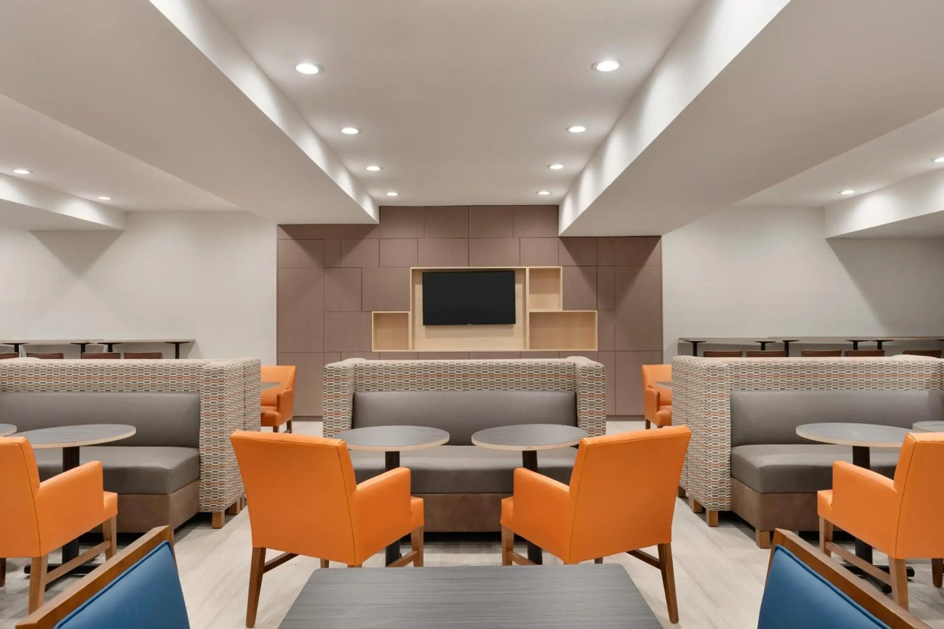 Property building in Holiday Inn Express - Jamaica - JFK AirTrain - NYC by IHG Property building in Holiday Inn Express - Jamaica - JFK AirTrain - NYC by IHG