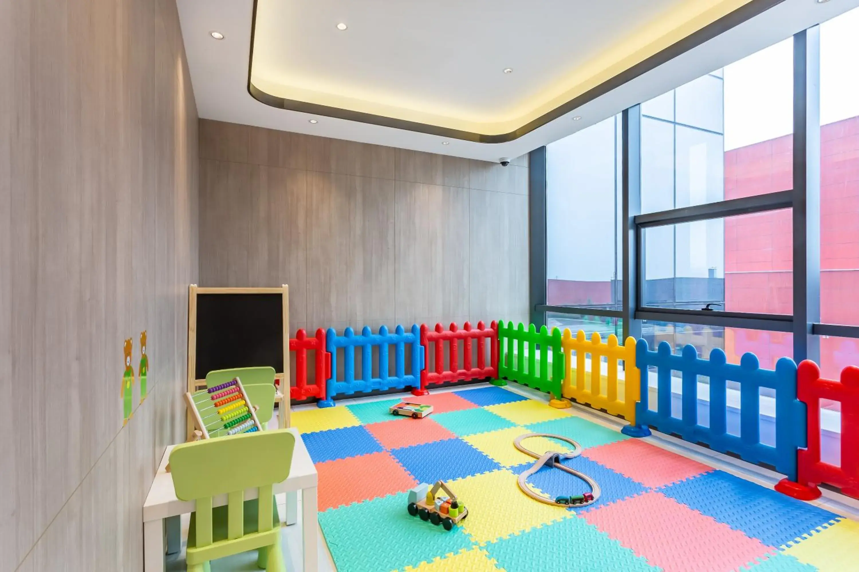 Fitness centre/facilities in Holiday Inn Express Xi'an Intl Trade&Logistic Park by IHG Fitness centre/facilities in Holiday Inn Express Xi'an Intl Trade&Logistic Park by IHG