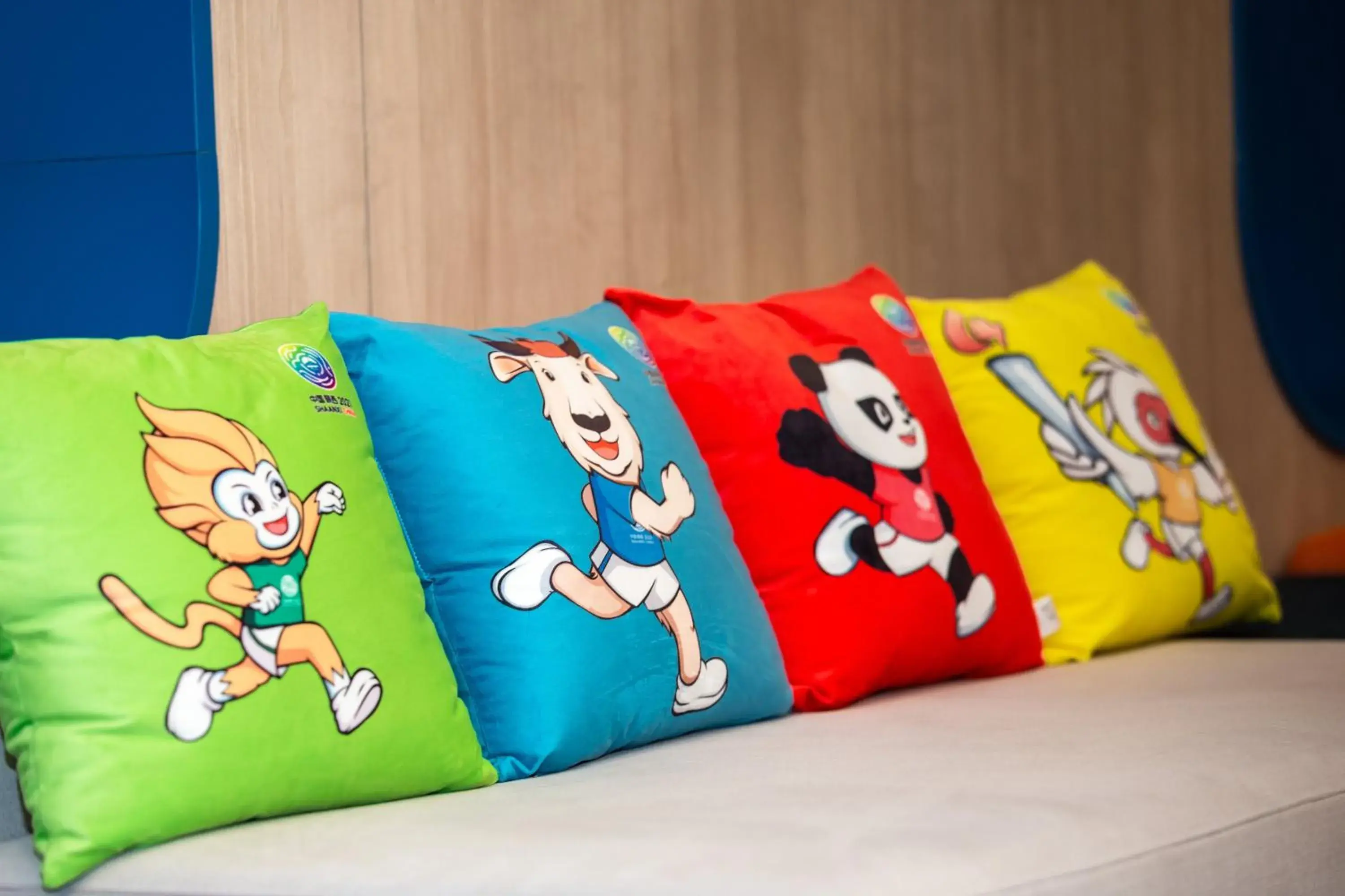 Property building in Holiday Inn Express Xi'an Intl Trade&Logistic Park by IHG Property building in Holiday Inn Express Xi'an Intl Trade&Logistic Park by IHG