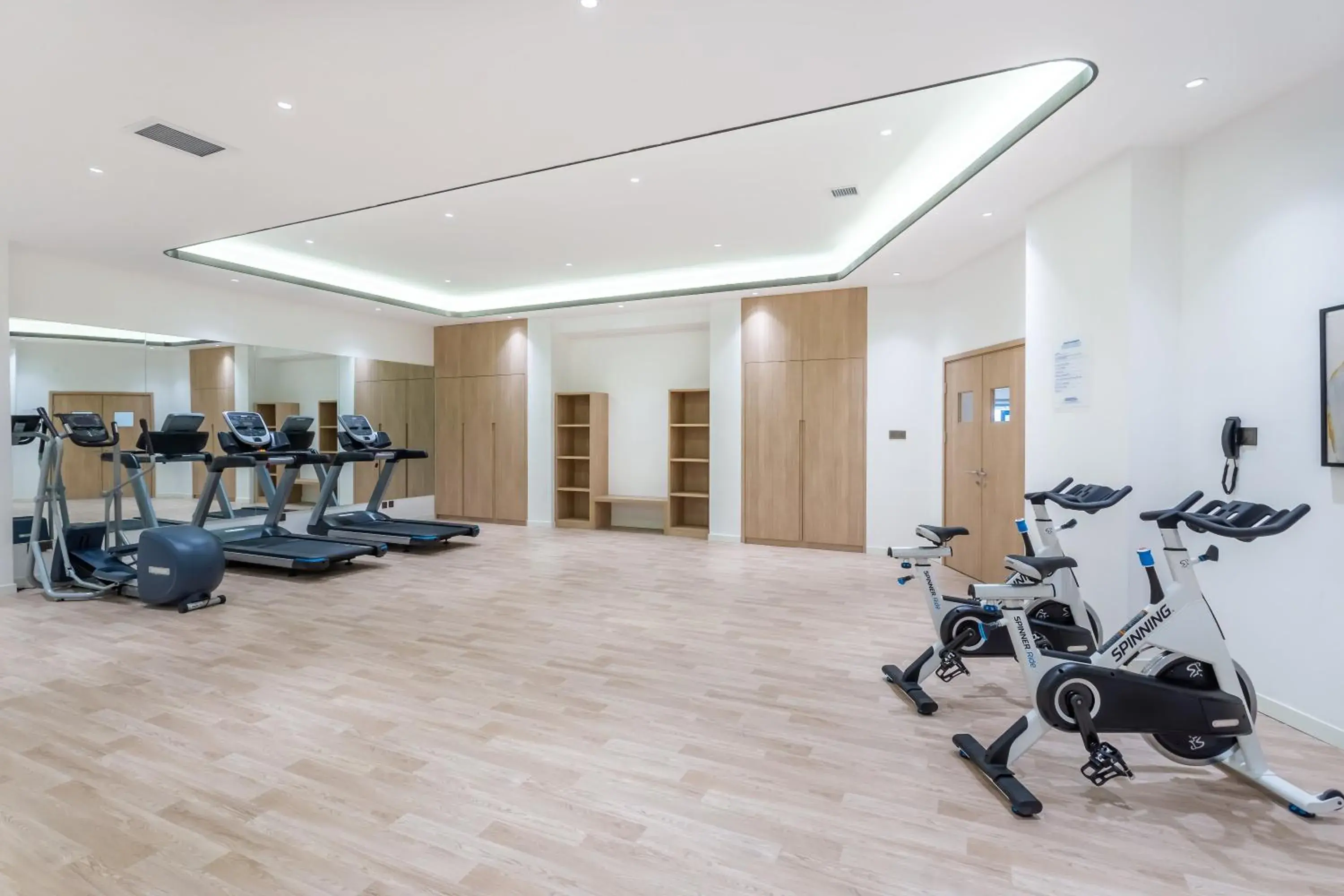 Fitness centre/facilities in Holiday Inn Express Xi'an Intl Trade&Logistic Park by IHG Fitness centre/facilities in Holiday Inn Express Xi'an Intl Trade&Logistic Park by IHG