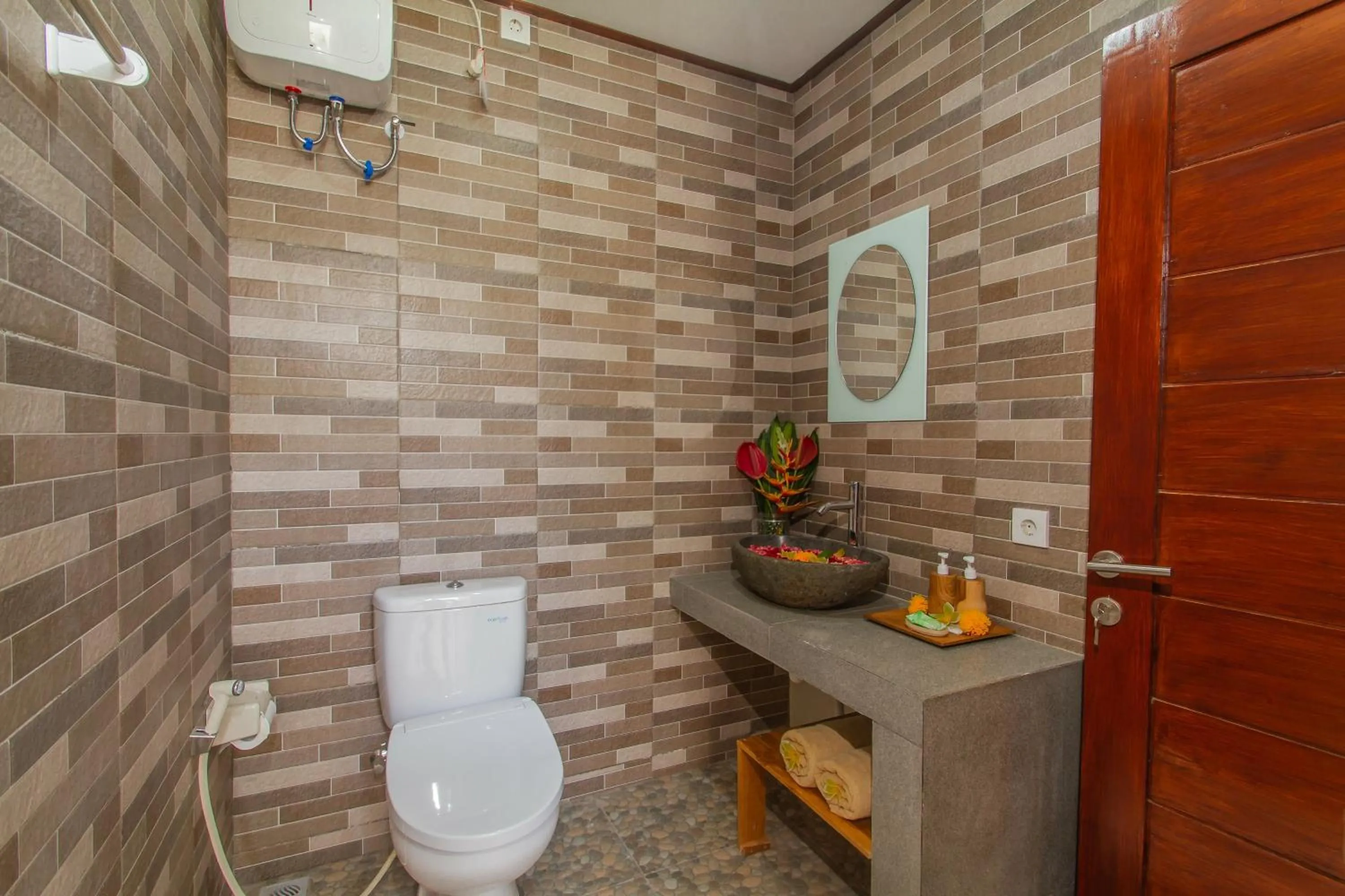 Bathroom in Mailaku House