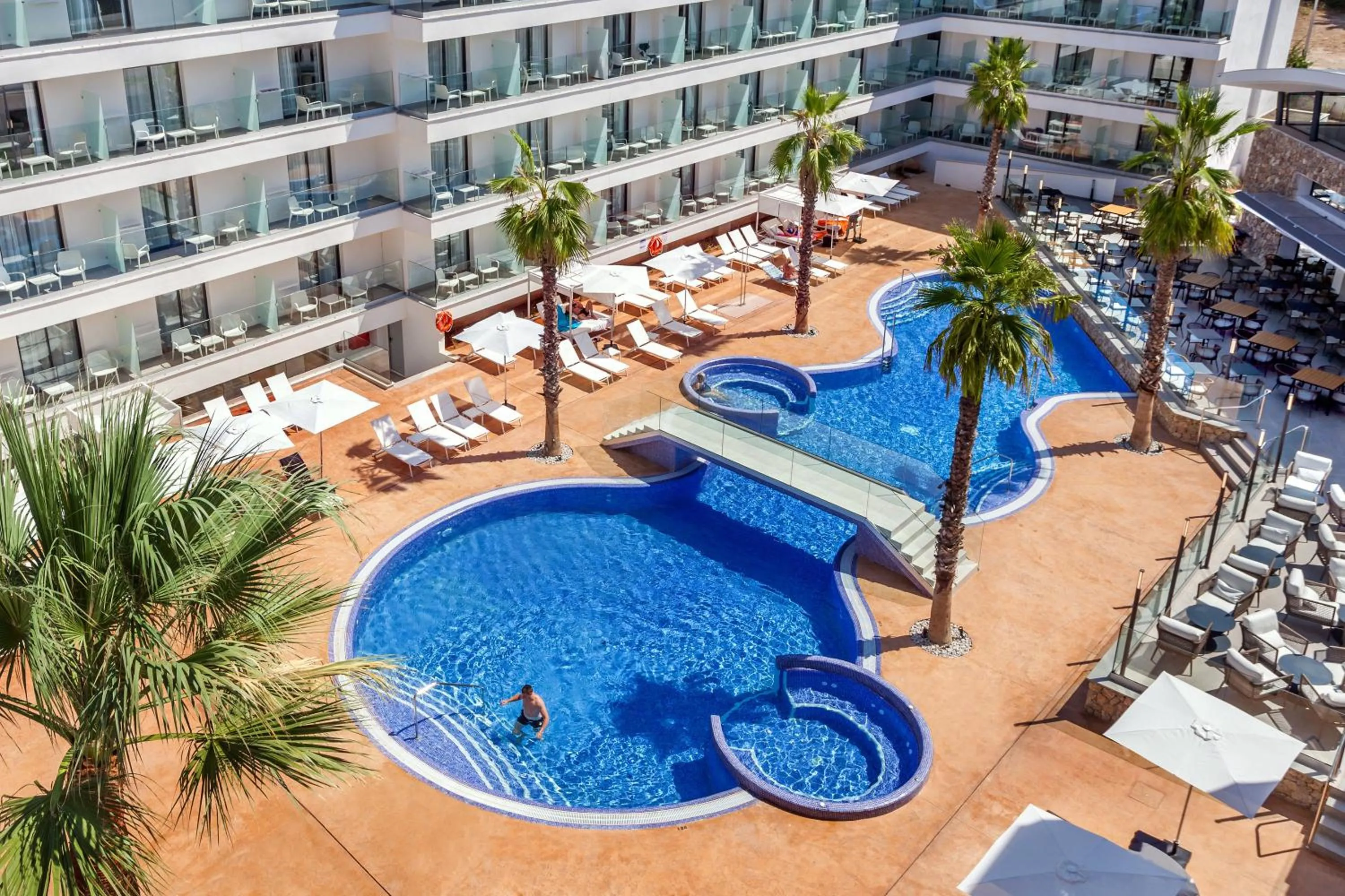 Swimming pool in Hotel Morlans Suites - Adults Only