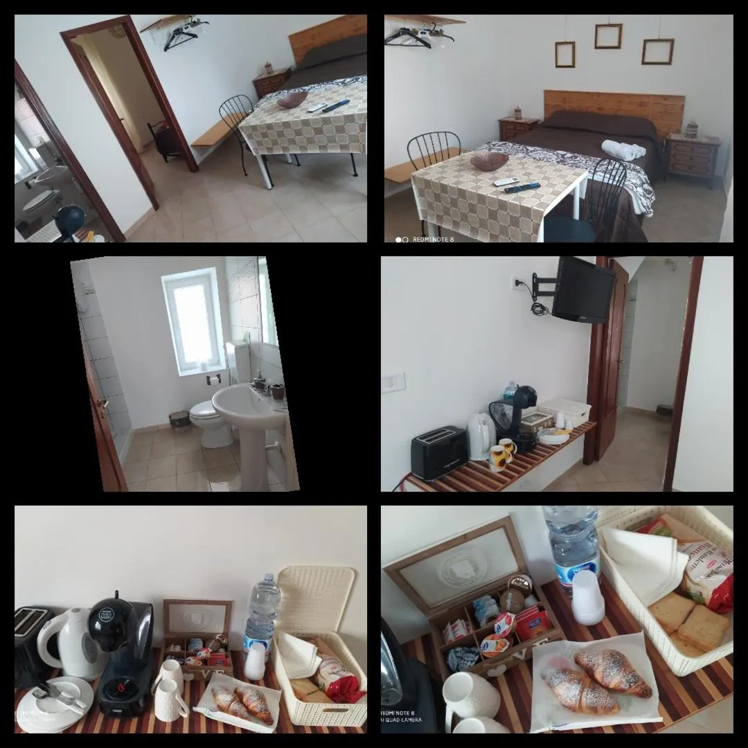 Bed in bed & breakfast Acquaviva di Vullo Vincenzo