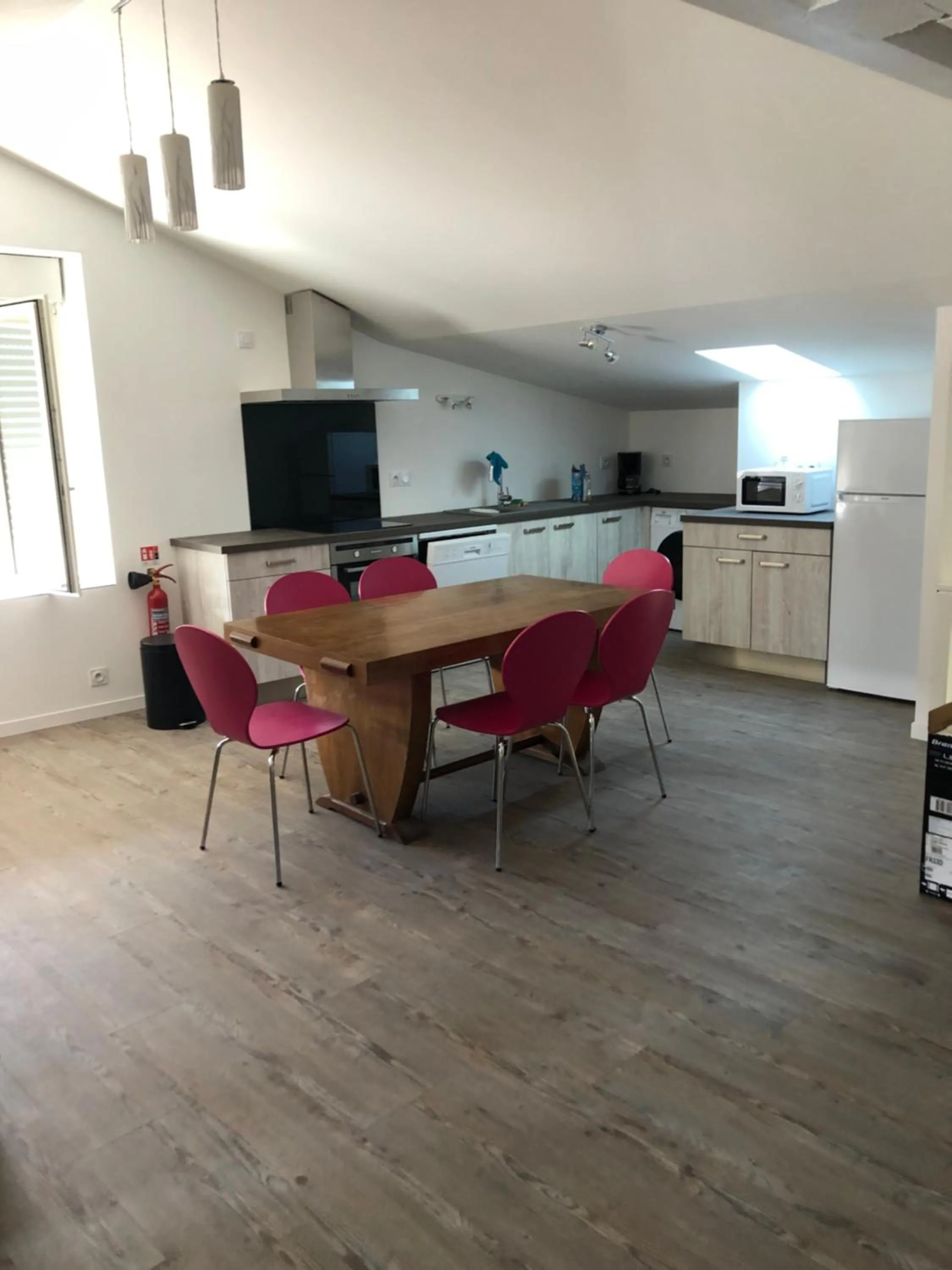 Dining area in Chai paulette