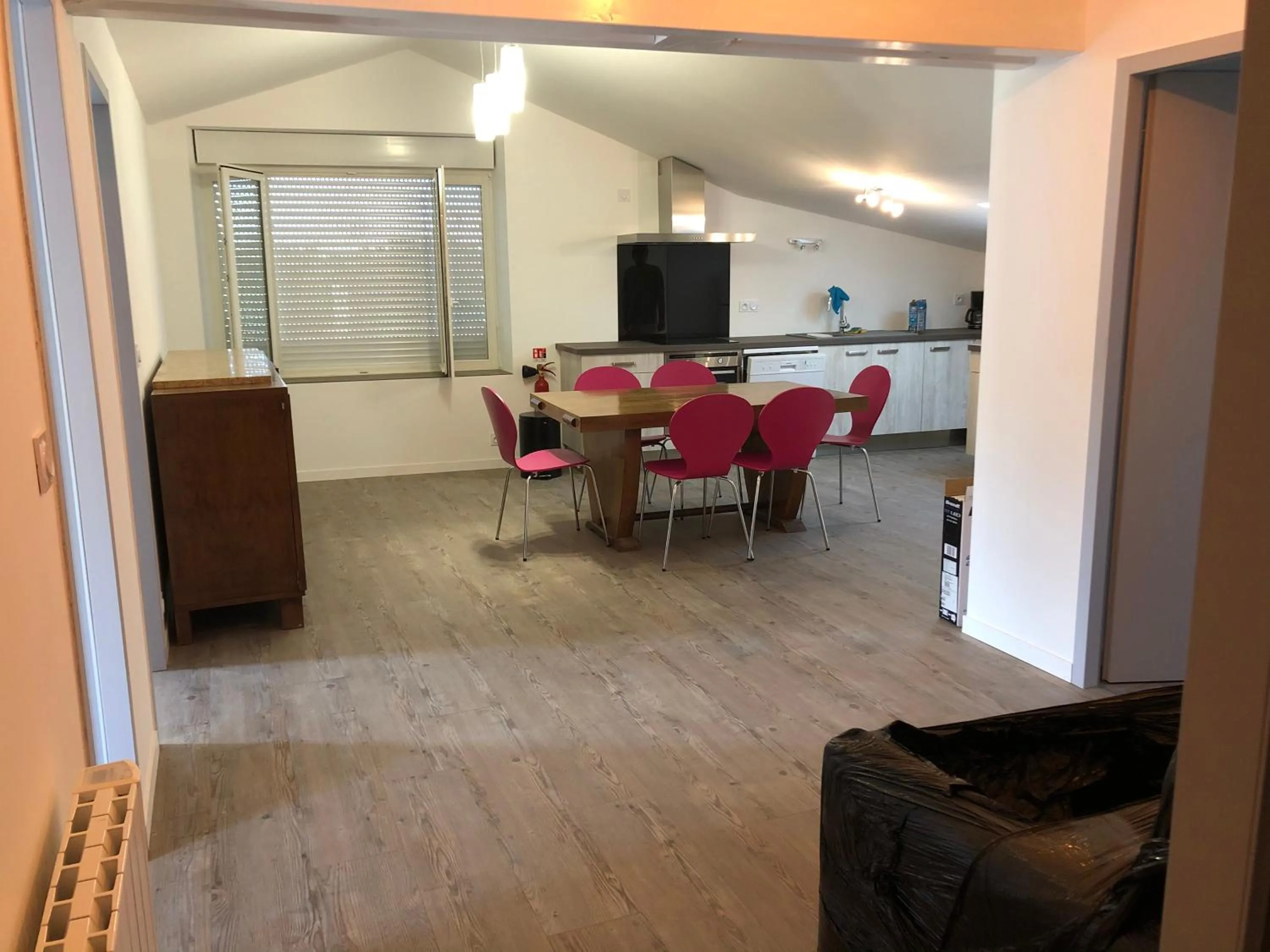 Dining area in Chai paulette