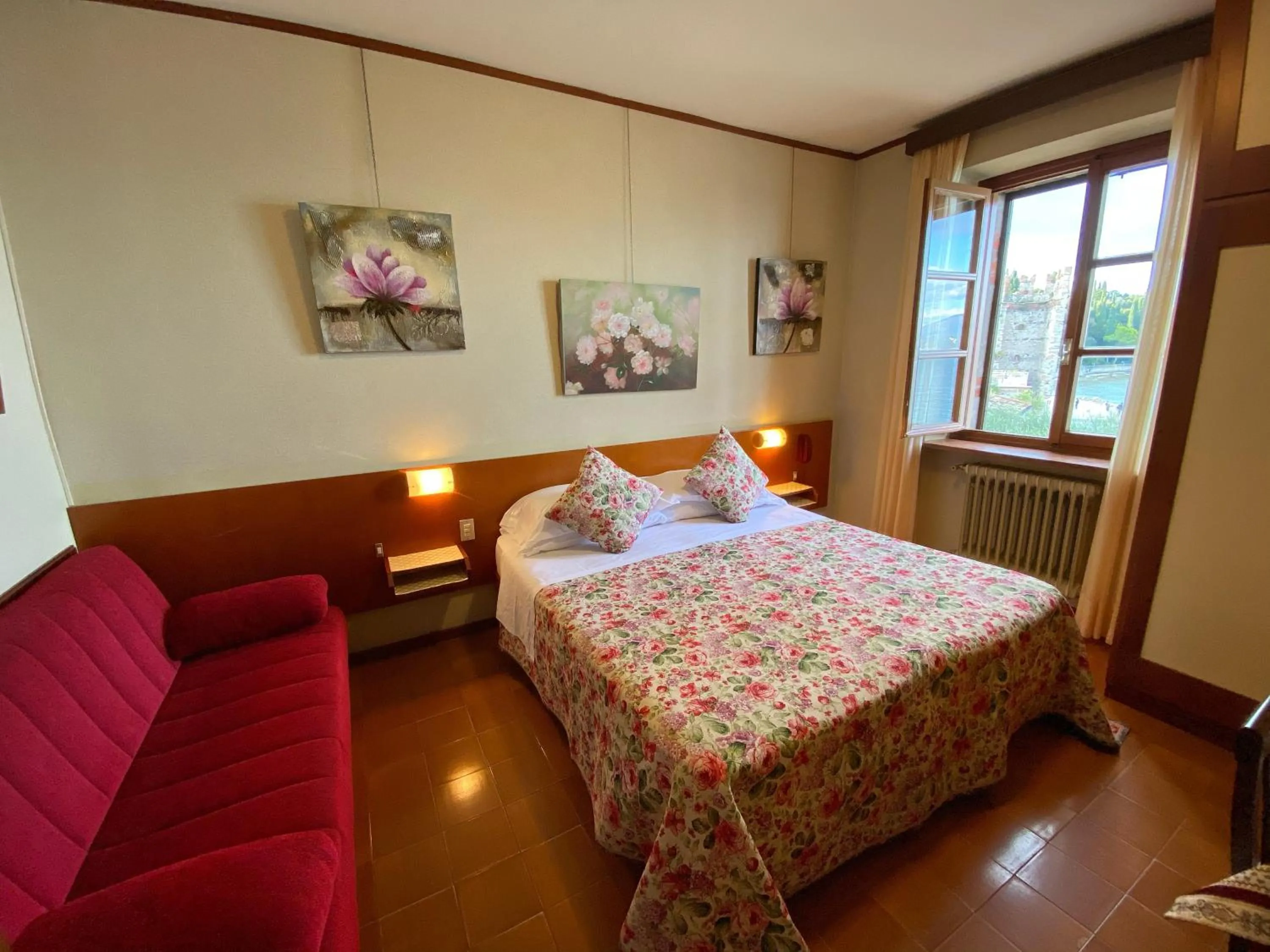 Bedroom in Hotel Grifone