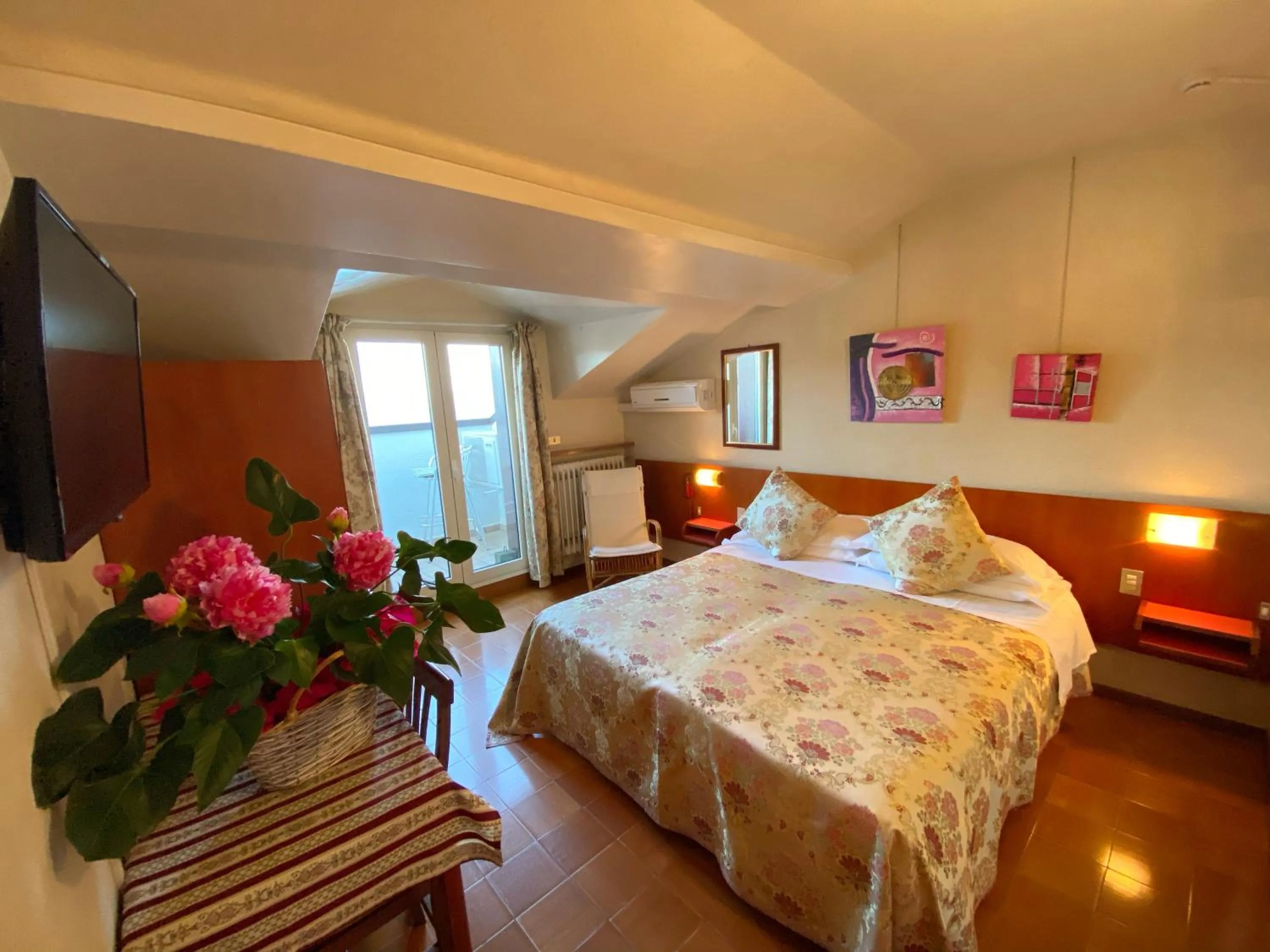 Bedroom in Hotel Grifone