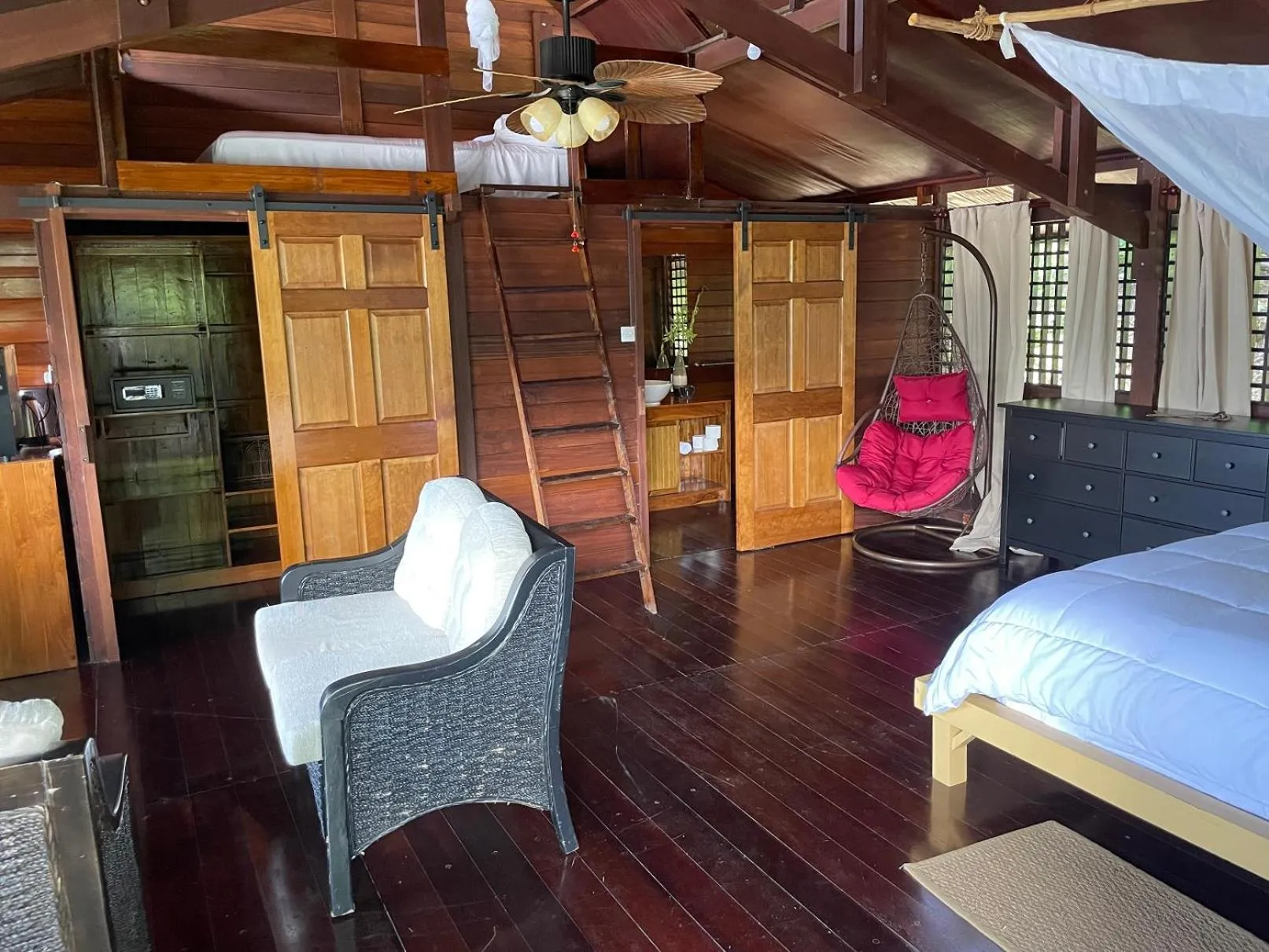 Bed in Green Fig Resort & Spa