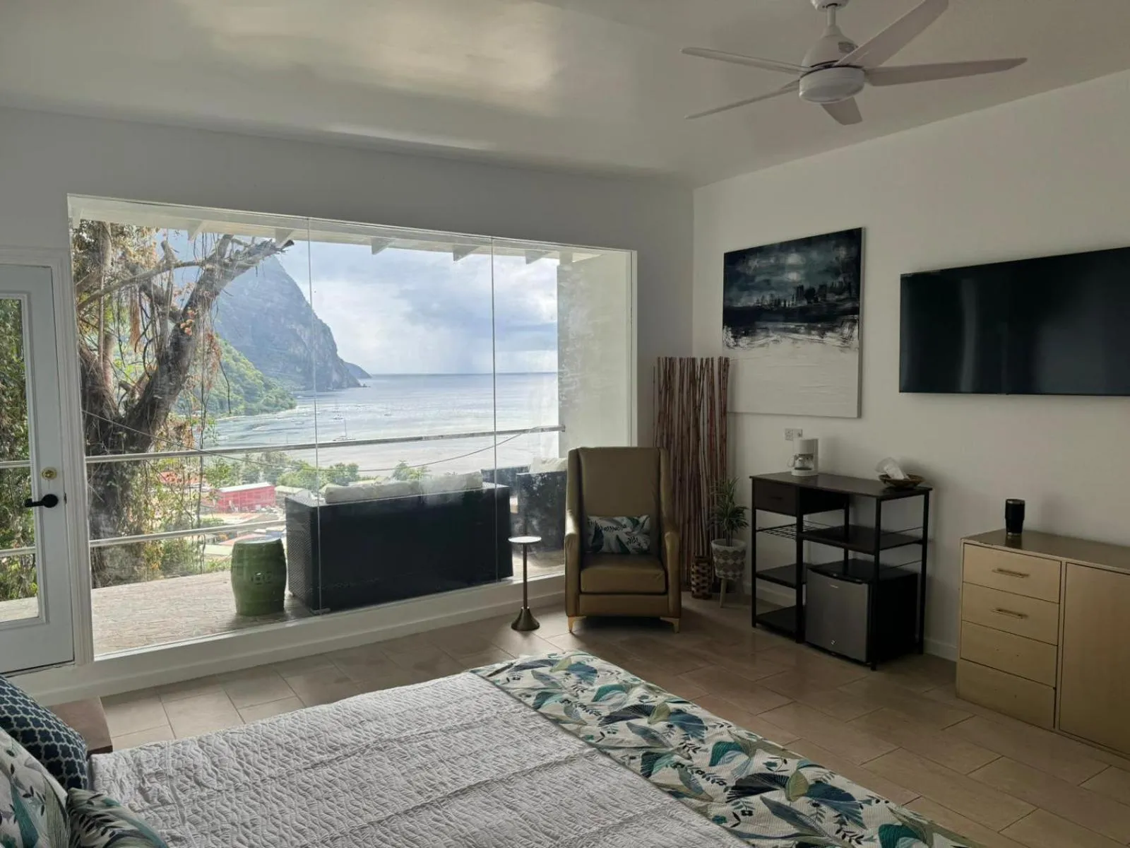 Bed in Green Fig Resort & Spa