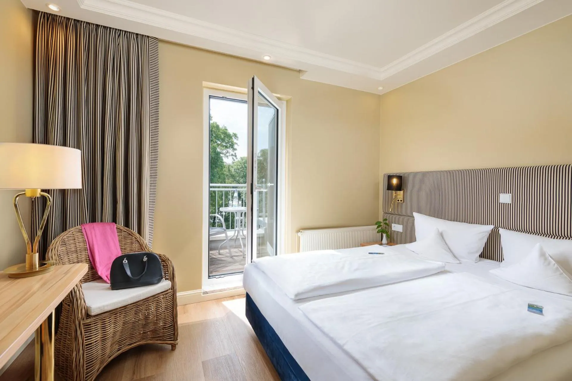 Balcony/Terrace, Bed in INSELHOTEL Potsdam