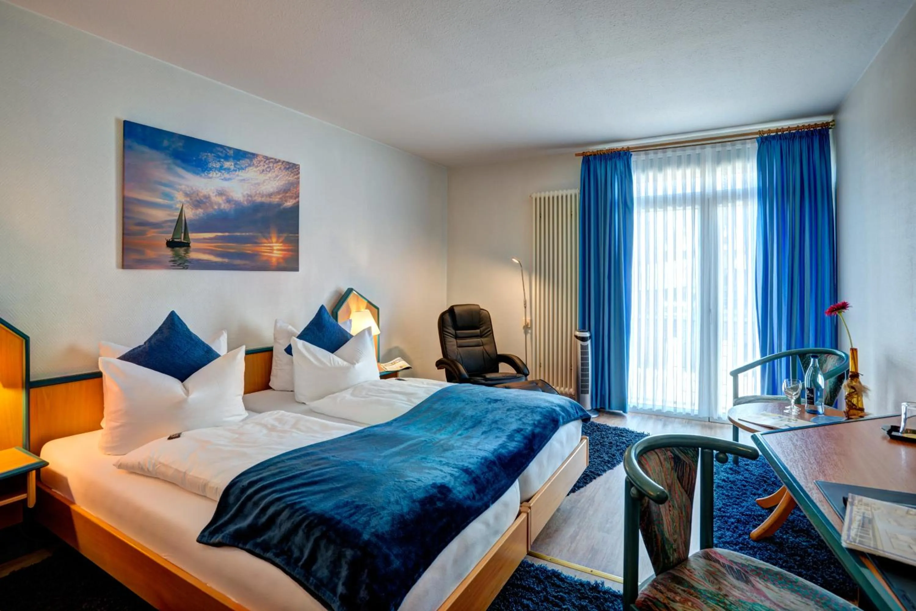 Photo of the whole room, Bed in Paulin Hotel Trier