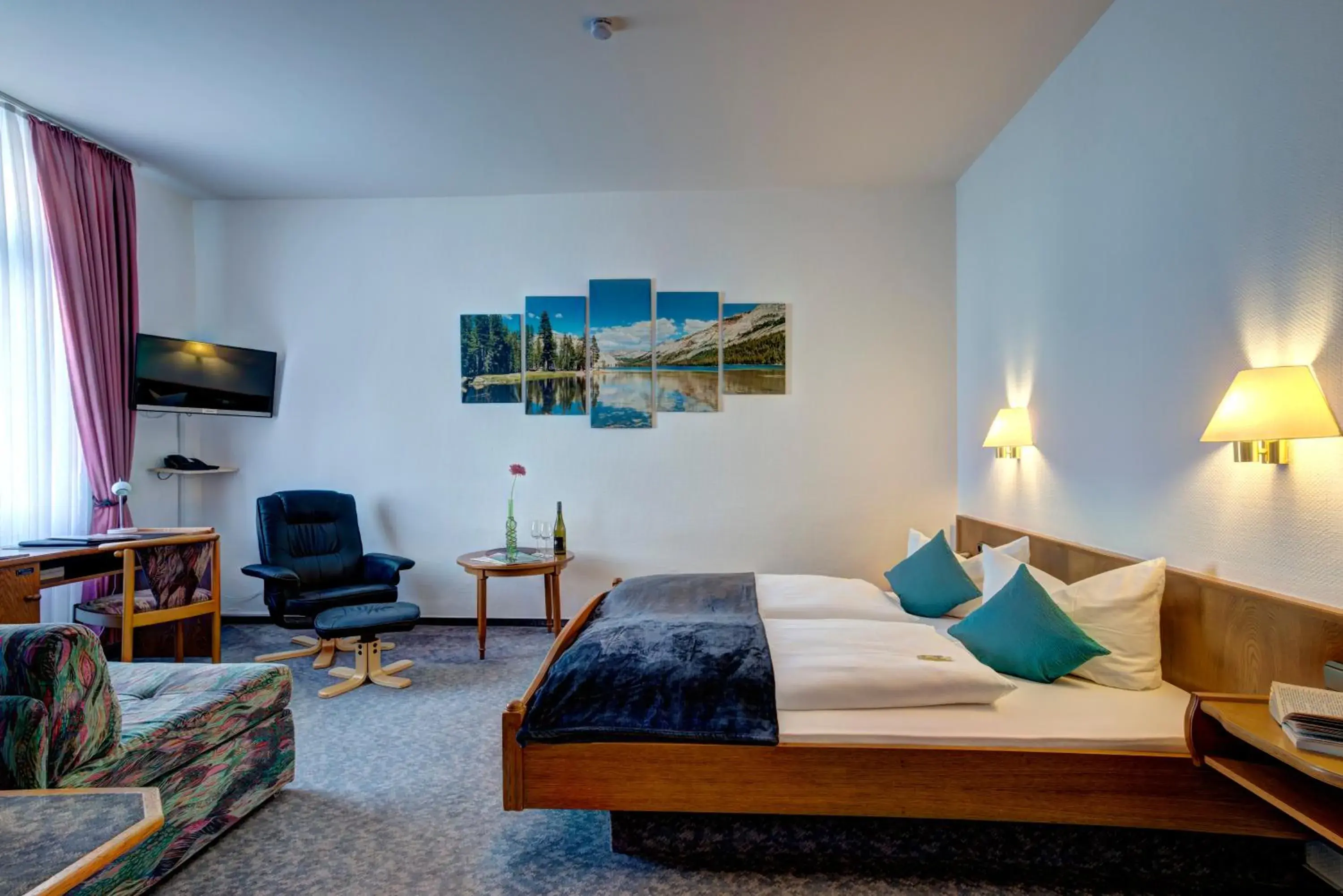 Standard Double Room in Paulin Hotel Trier Standard Double Room in Paulin Hotel Trier