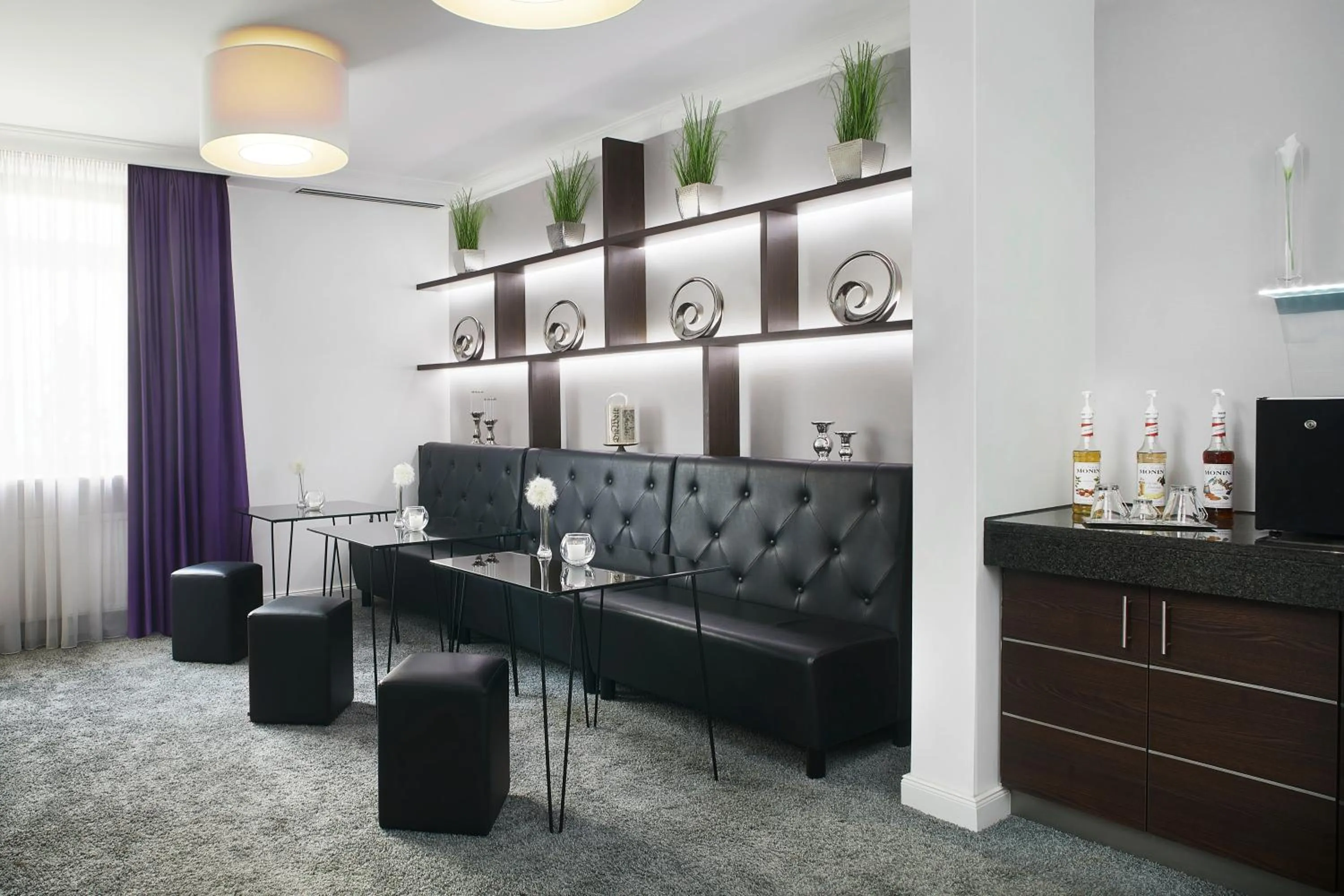 Lounge or bar in Central Hotel