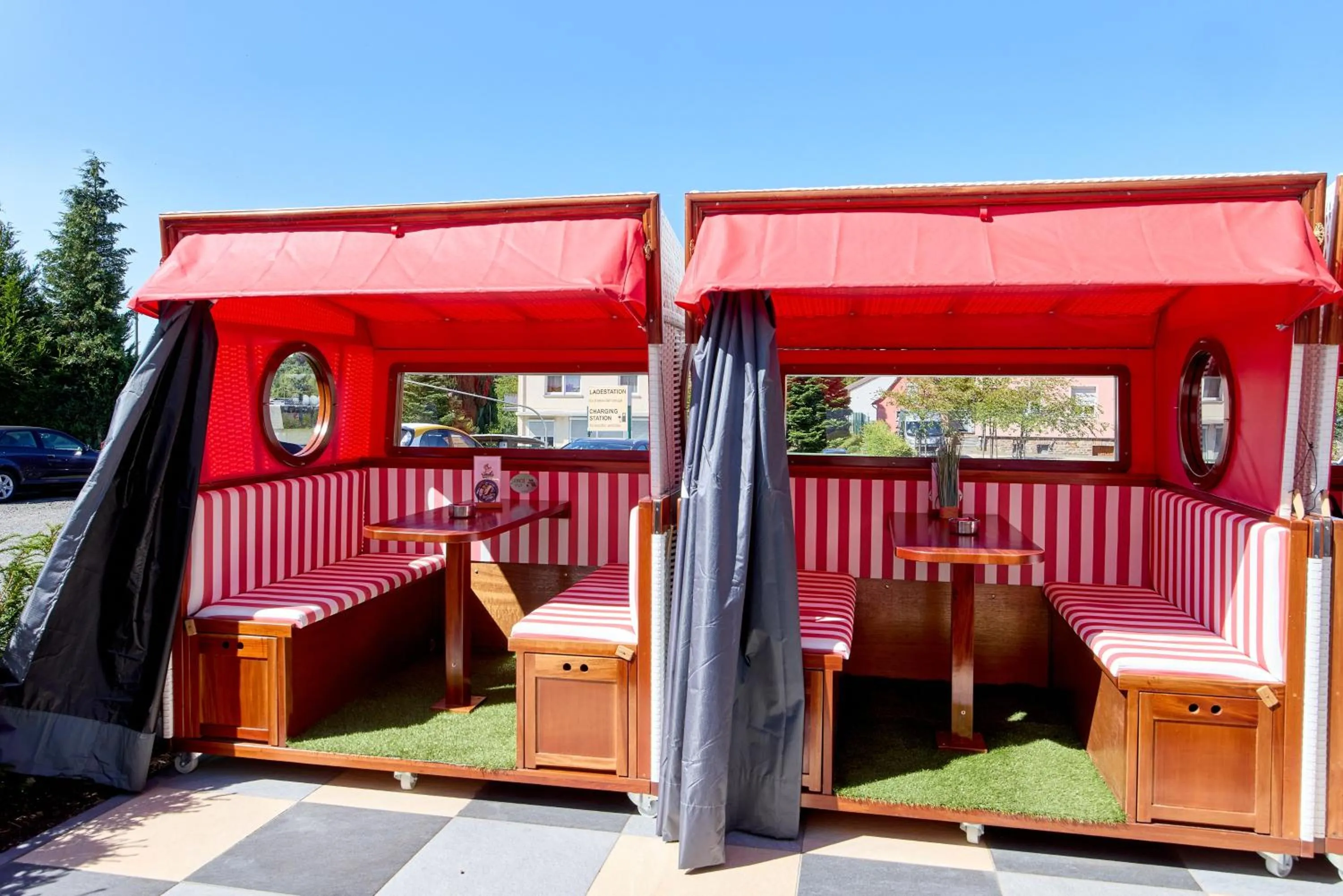 Seating area in Airport-Hotel Fortuna