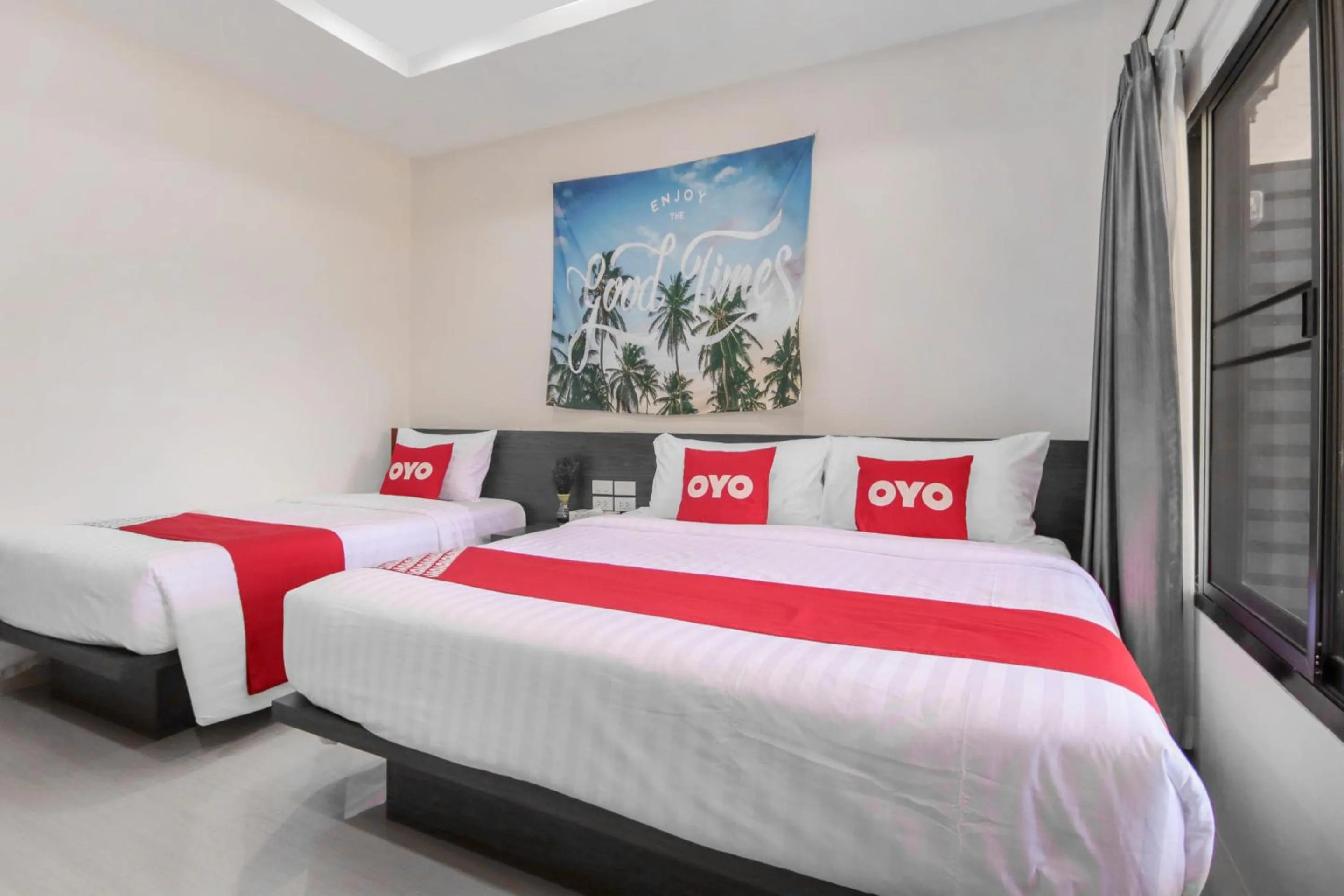 Bedroom, Bed in Napas House