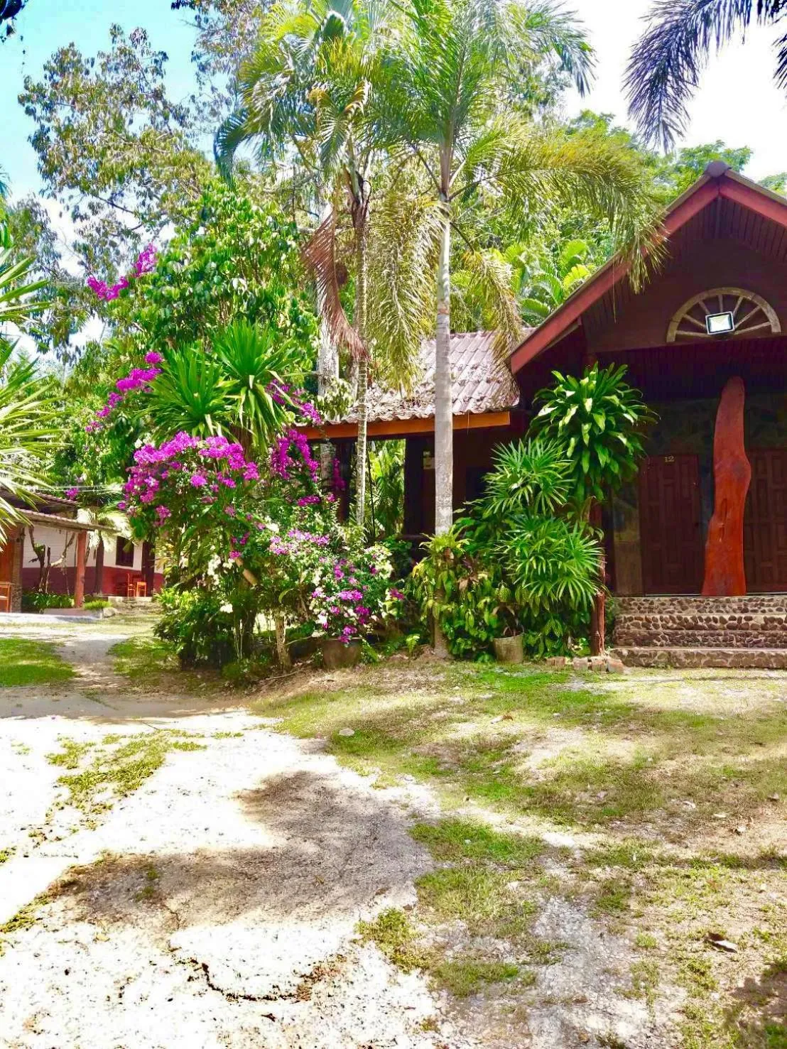 Facade/entrance in Baan Pak Rim Kuaen Resort