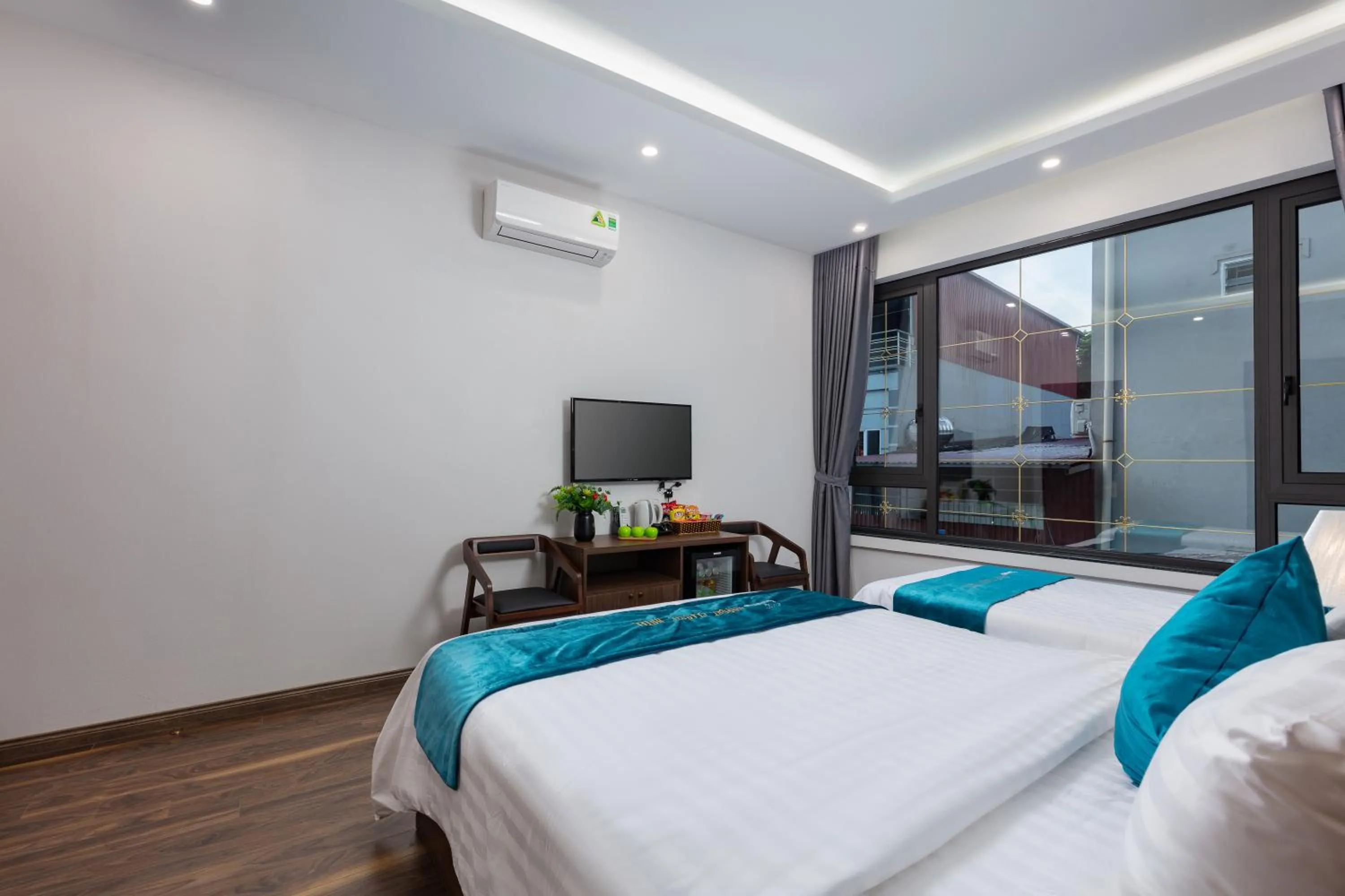 Photo of the whole room, Bed in Airport Classic Hotel & Travel