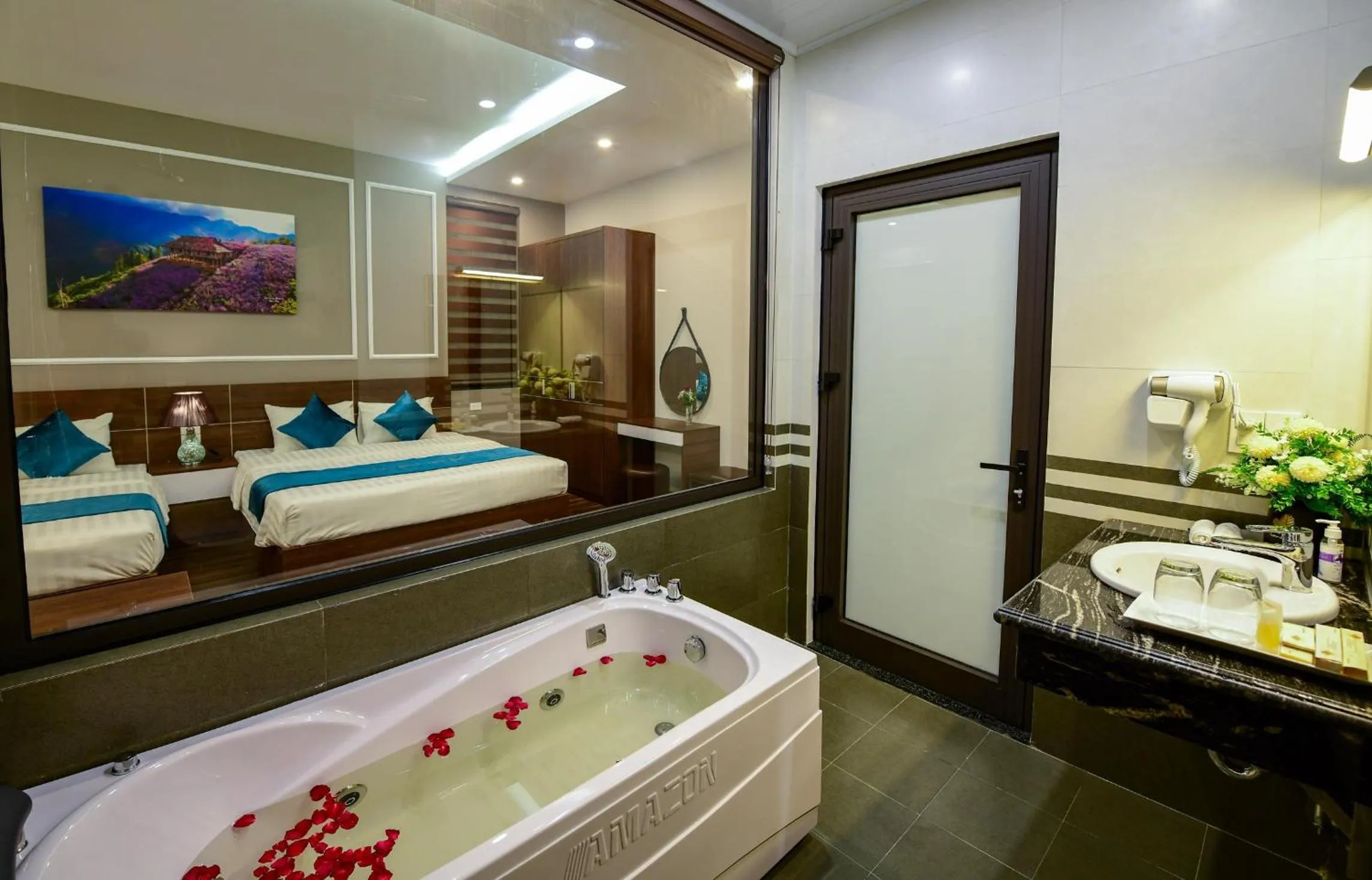 Bed in Airport Classic Hotel & Travel