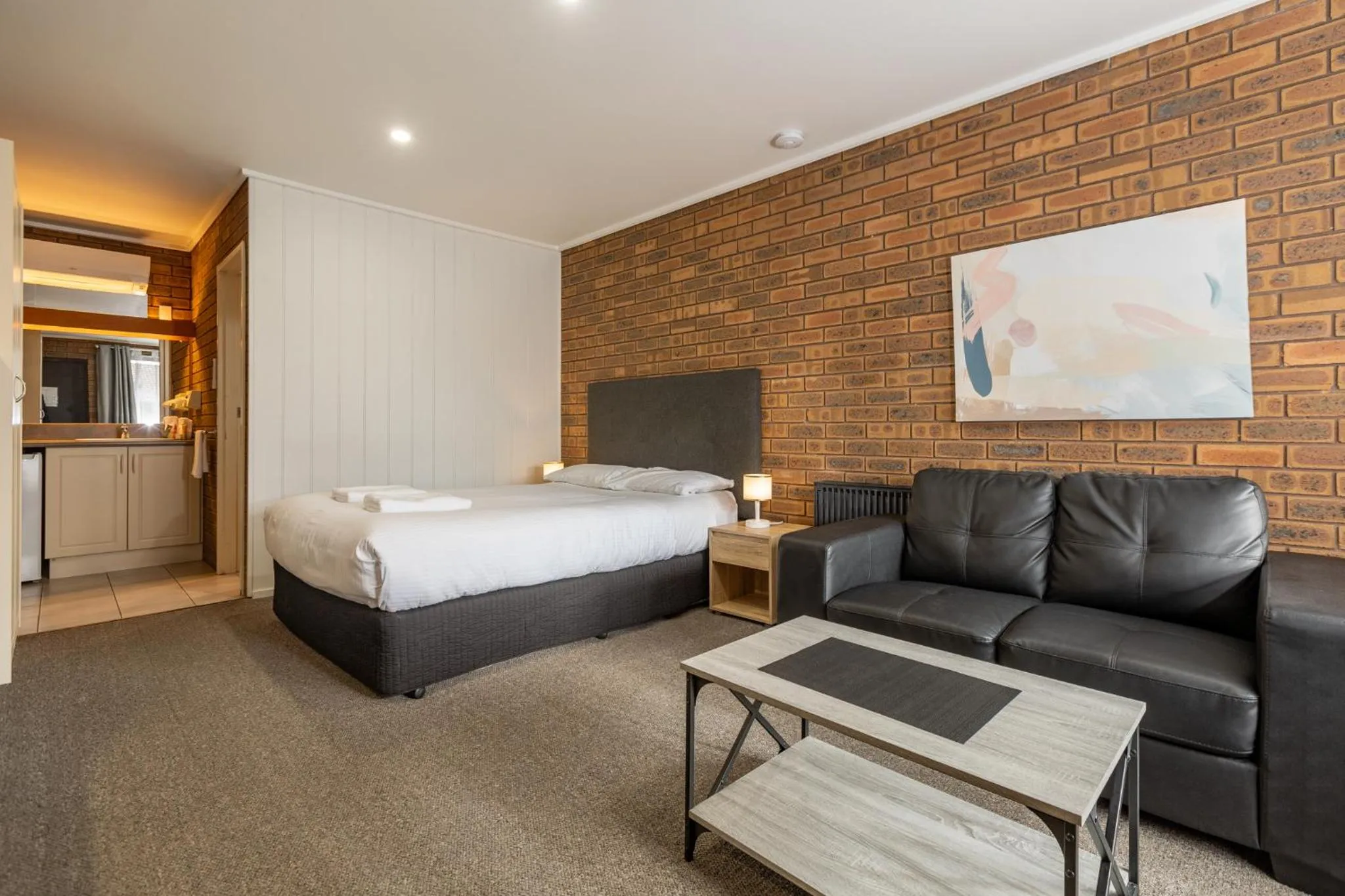 Bed in Wonthaggi Motel