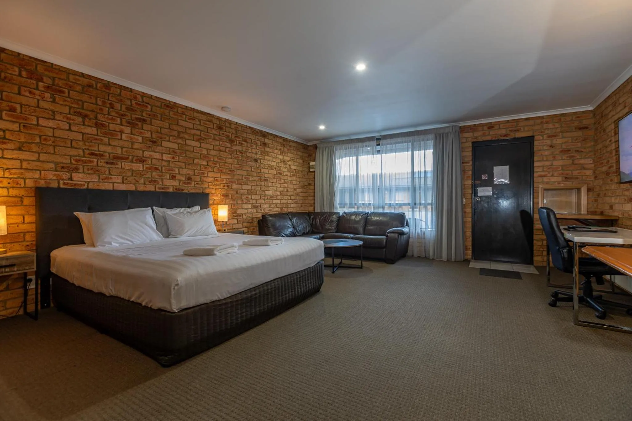 Bed in Wonthaggi Motel