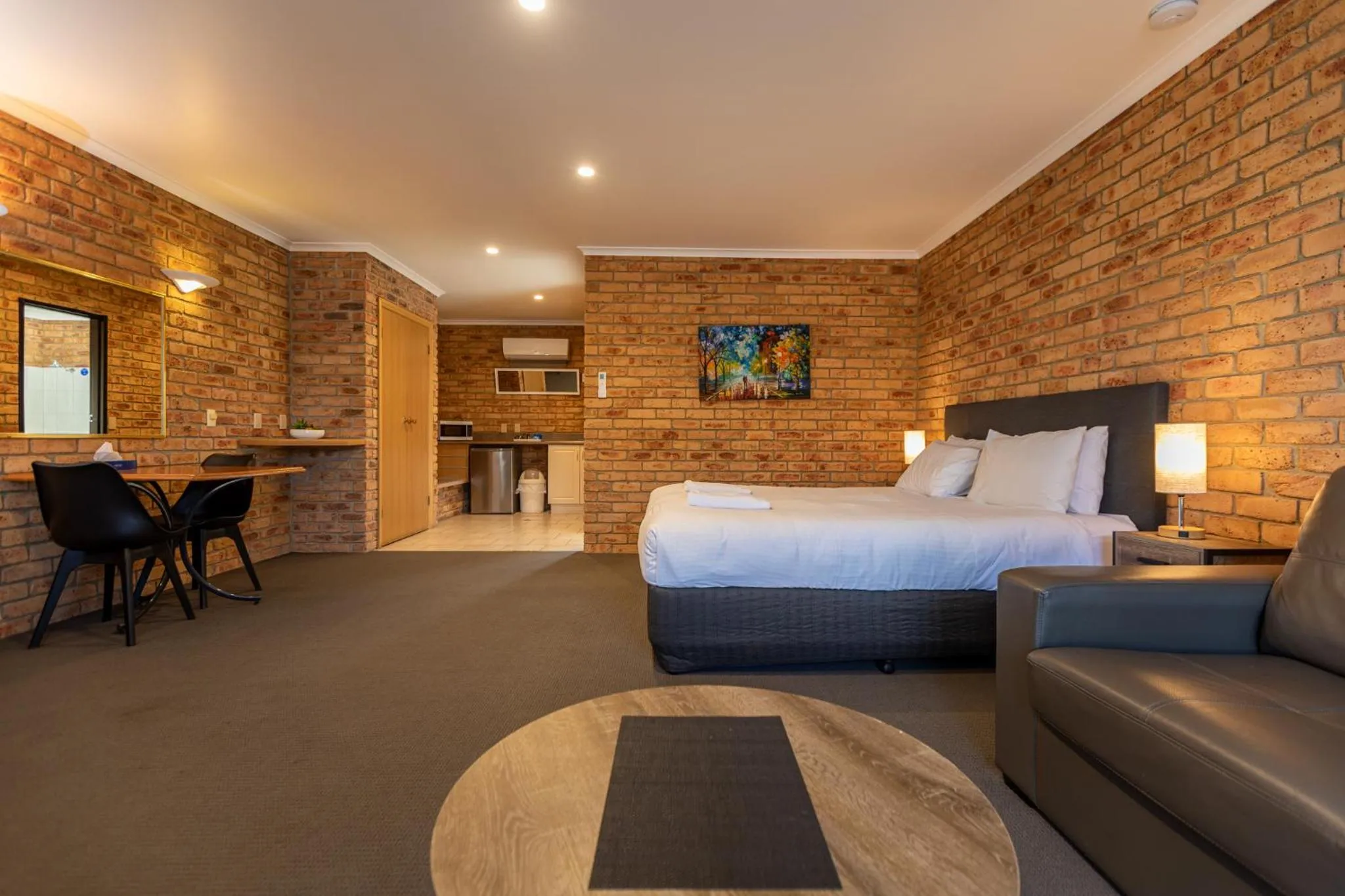 Bed in Wonthaggi Motel