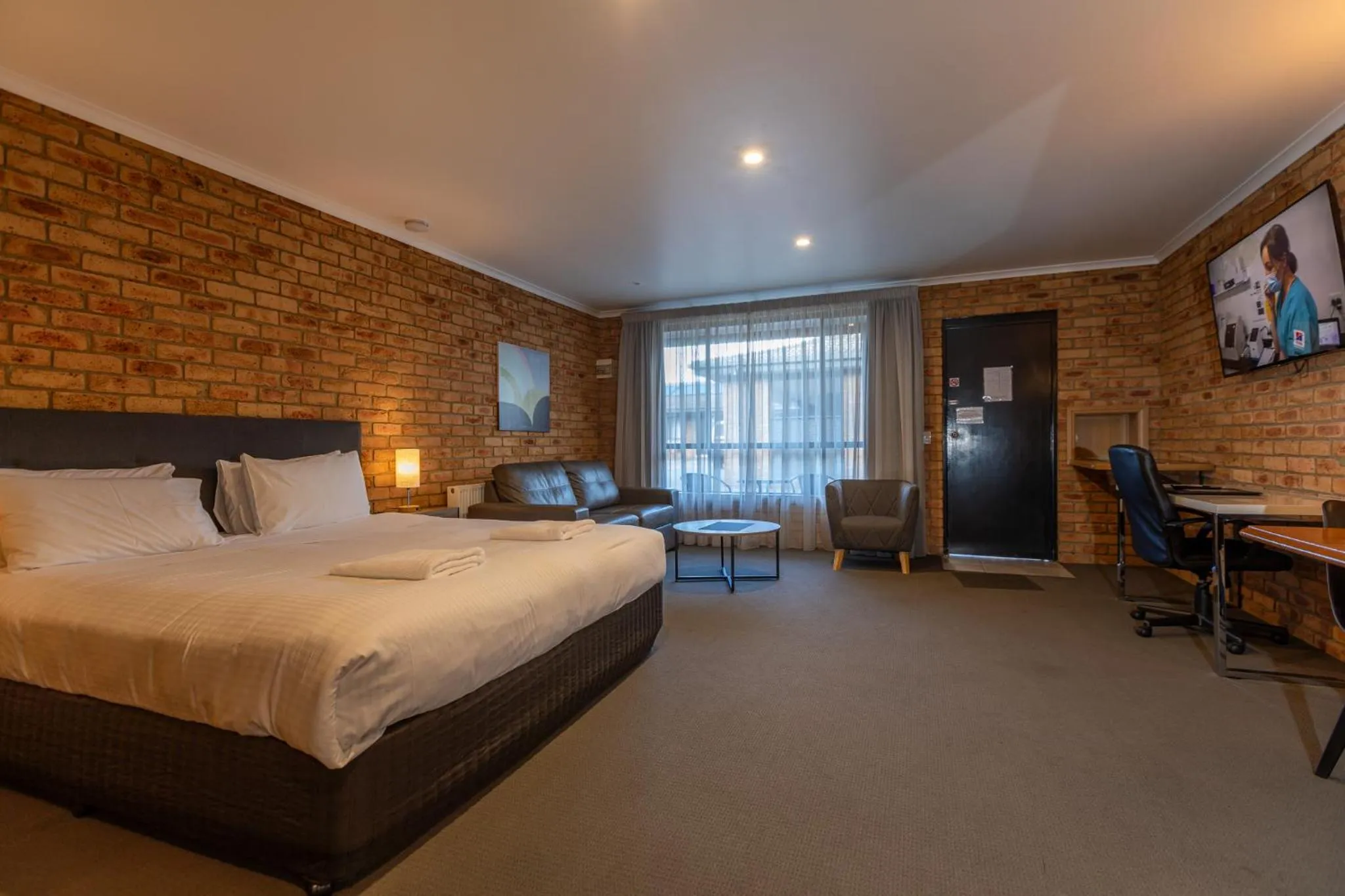 Bed in Wonthaggi Motel