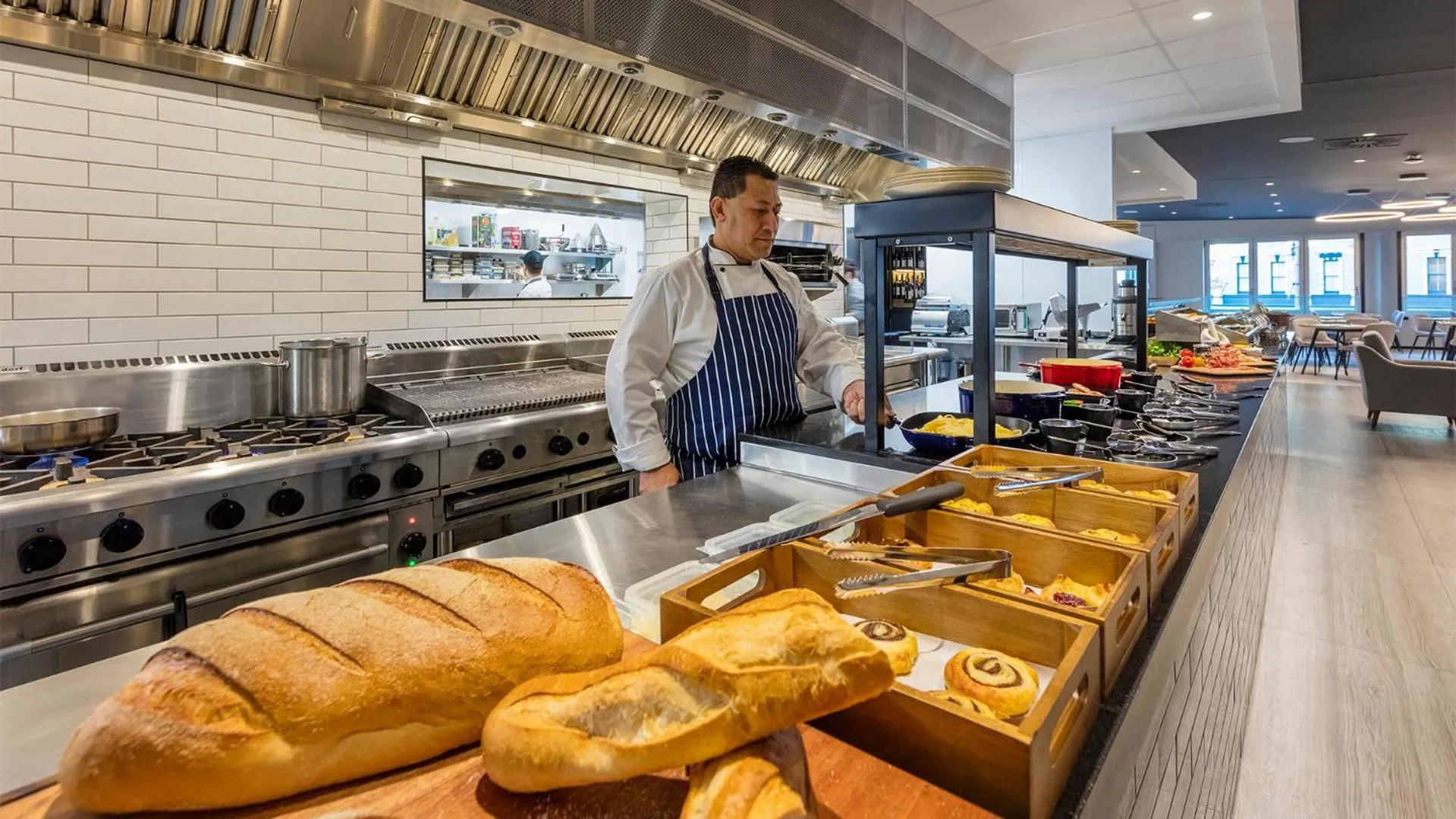 Food and drinks in Hotel Room @ 89 Courtenay Place