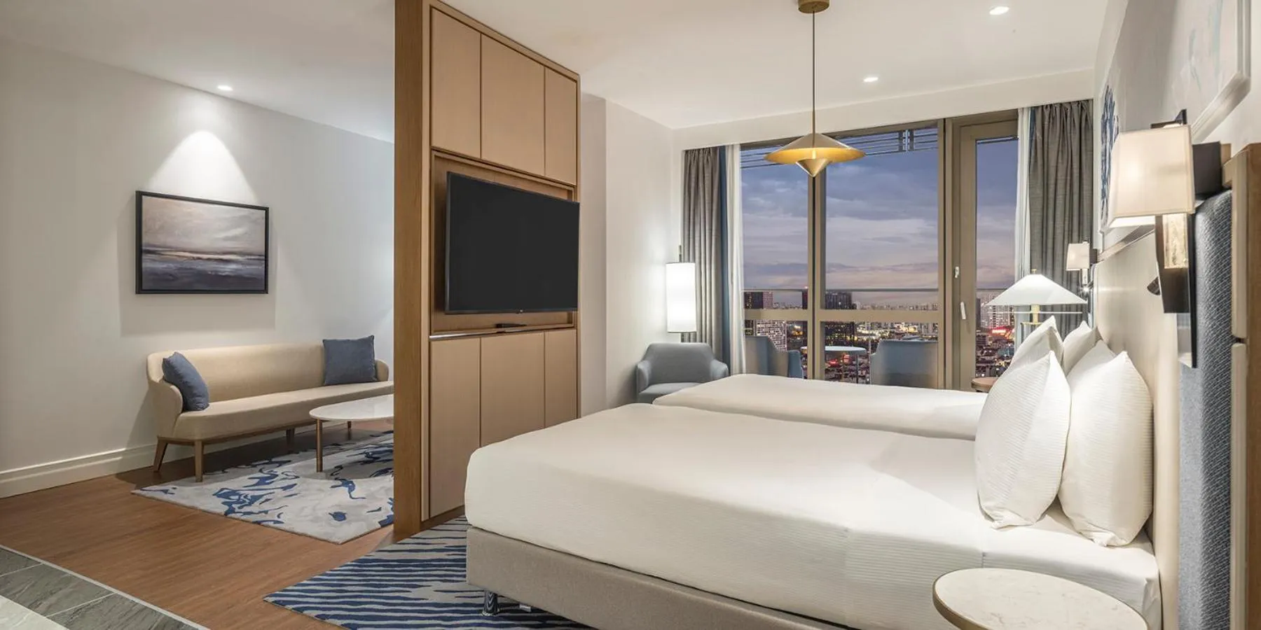 Bedroom, Bed in Hilton Mall Of Istanbul