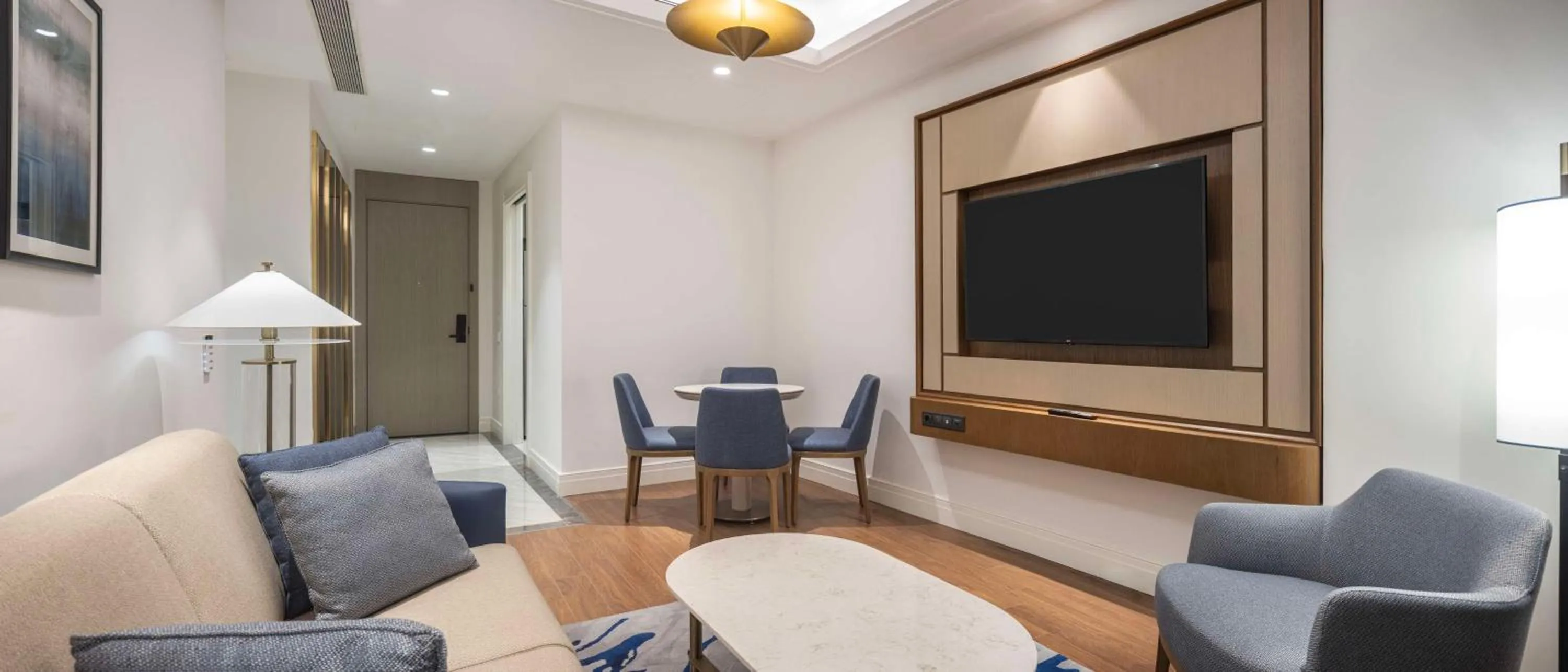 Bedroom in Hilton Mall Of Istanbul