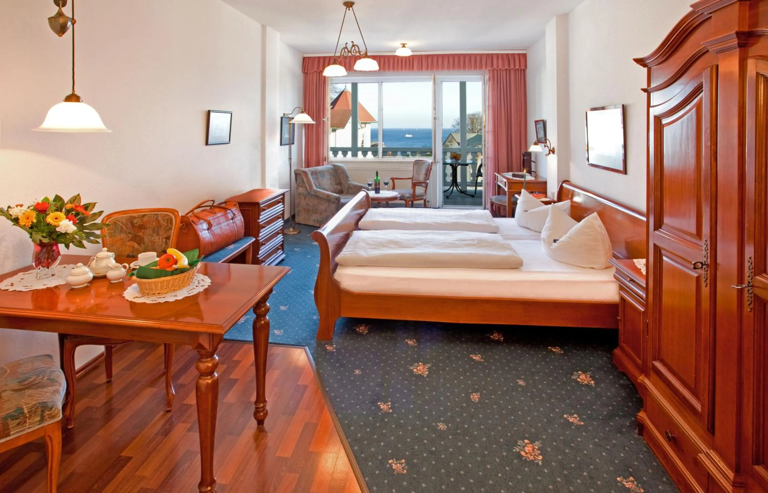 Junior Suite with Ocean View in Hotel Stranddistel Rügen
