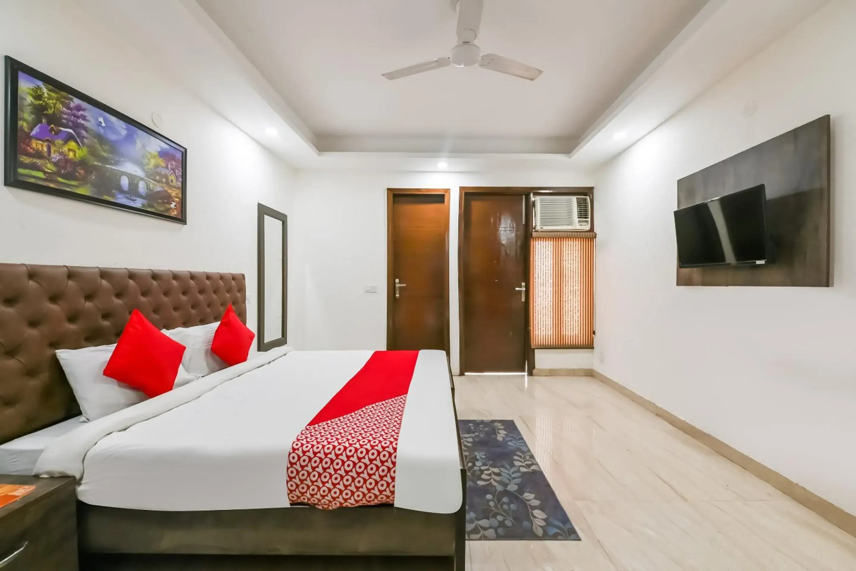 Bedroom, Bed in Hotel O Premium Rooms Chhatarpur Bedroom, Bed in Hotel O Premium Rooms Chhatarpur