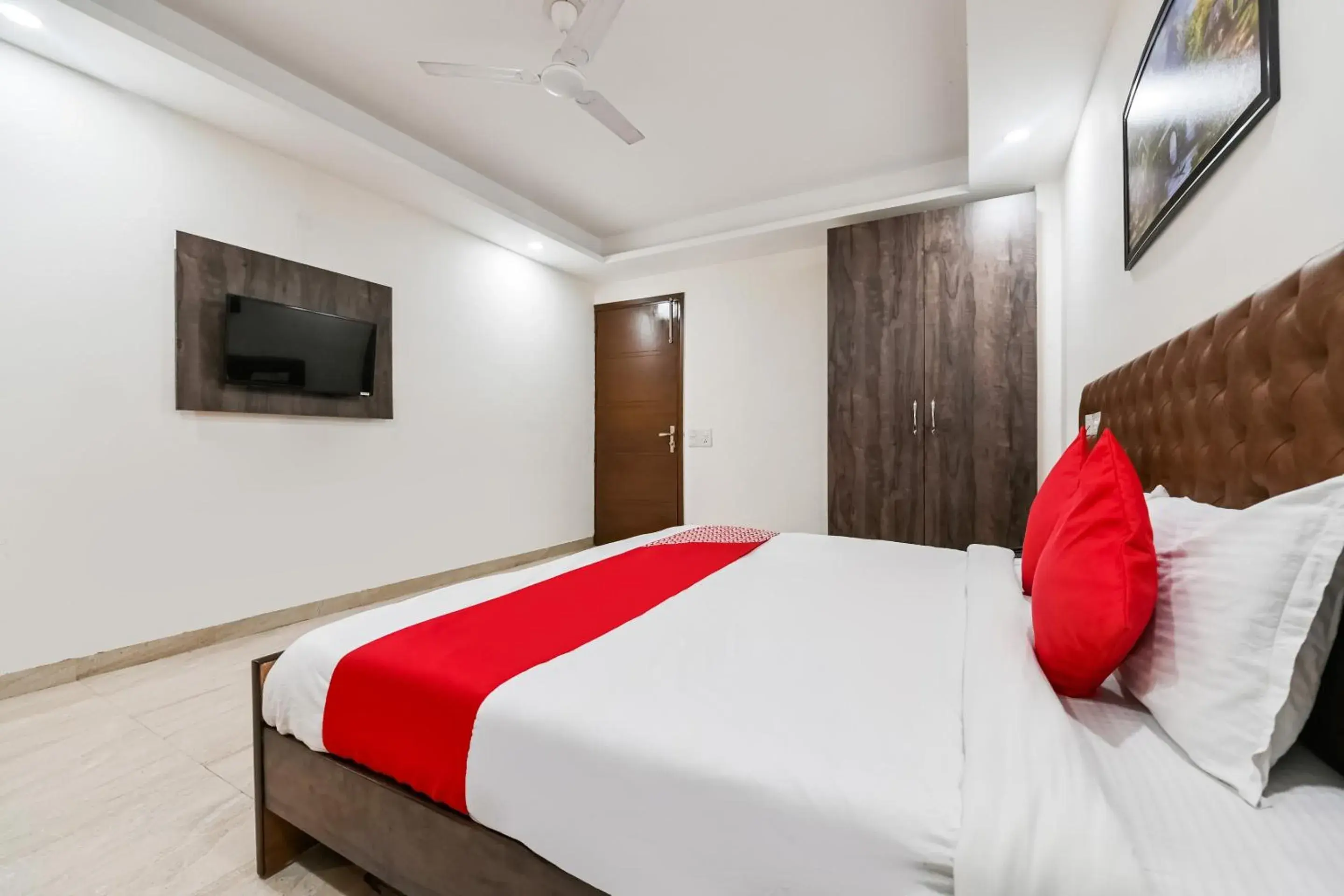 Bedroom, Bed in Hotel O Premium Rooms Chhatarpur Bedroom, Bed in Hotel O Premium Rooms Chhatarpur