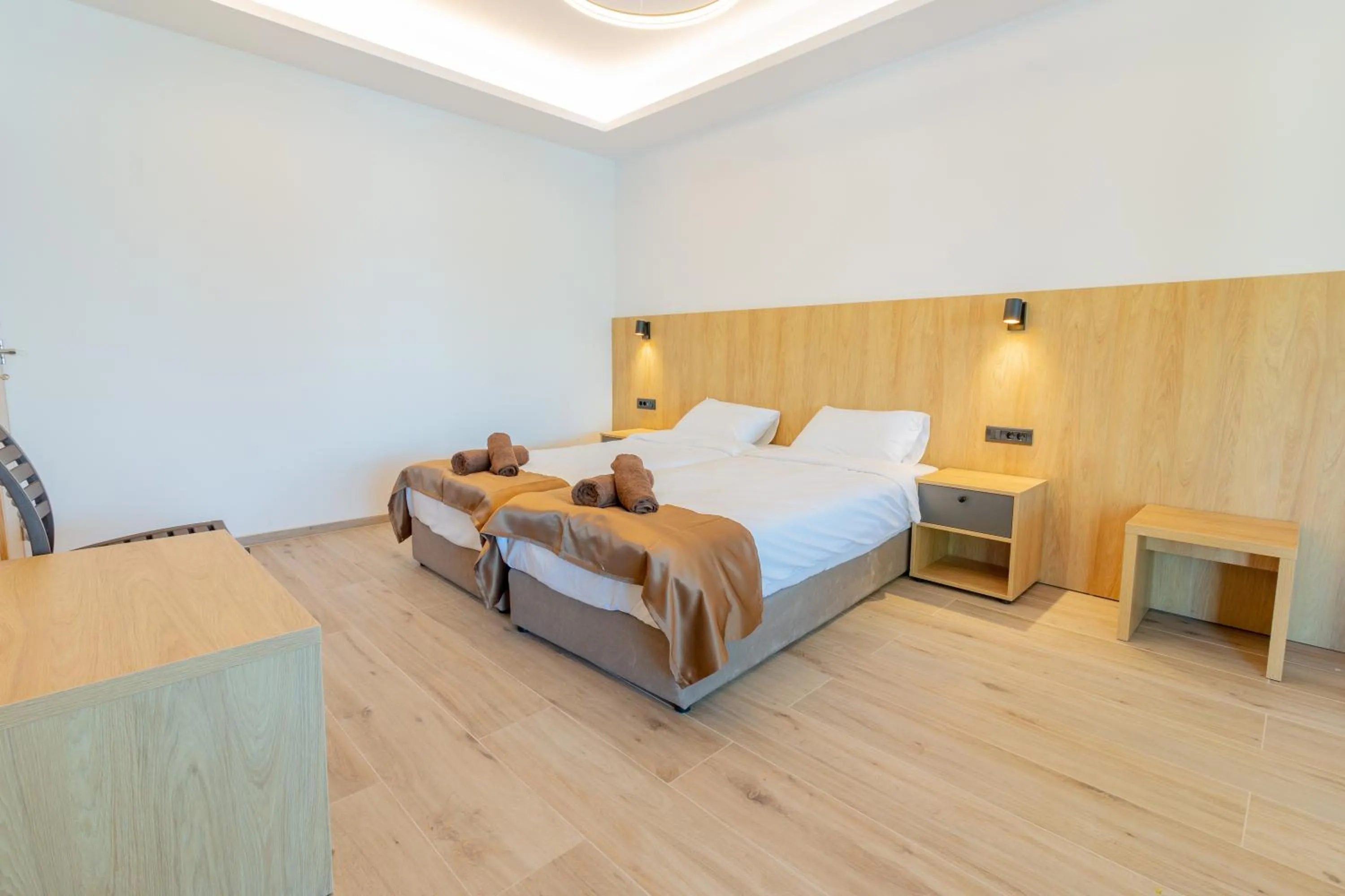 Bedroom, Bed in Lago Hotel